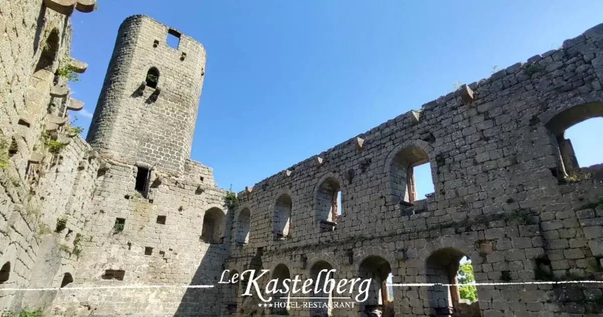 Nearby landmark, Property Building in Hôtel Restaurant Le Kastelberg, The Originals Boutique