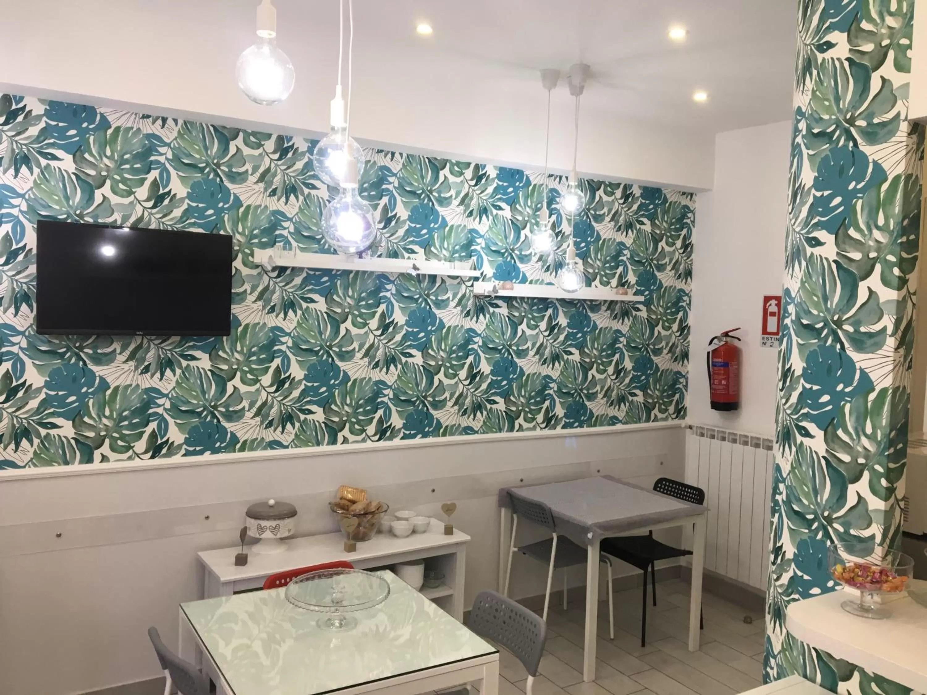 Lounge or bar, Bathroom in Maison De luxe