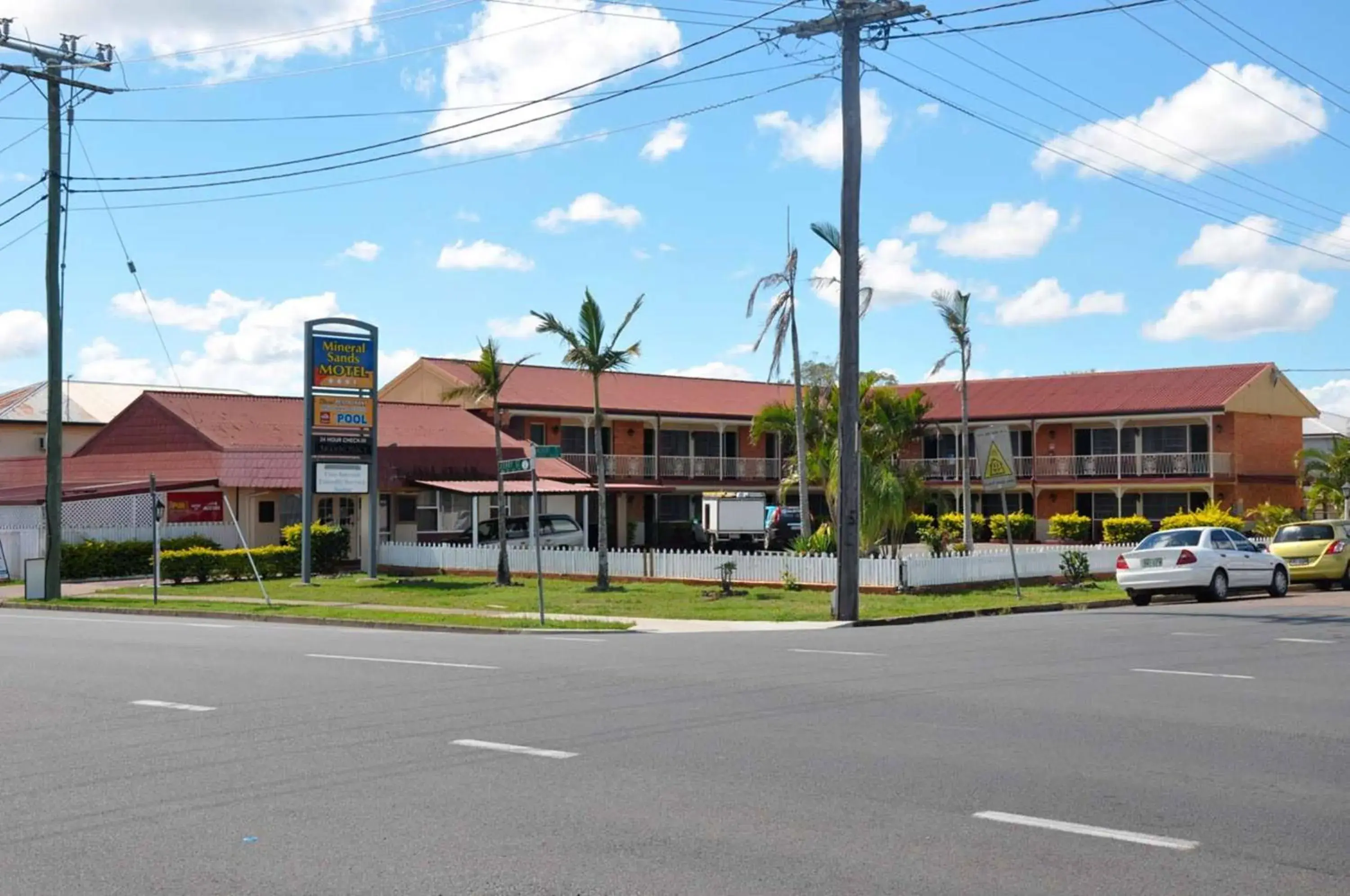 Facade/entrance, Property Building in Mineral Sands Motel