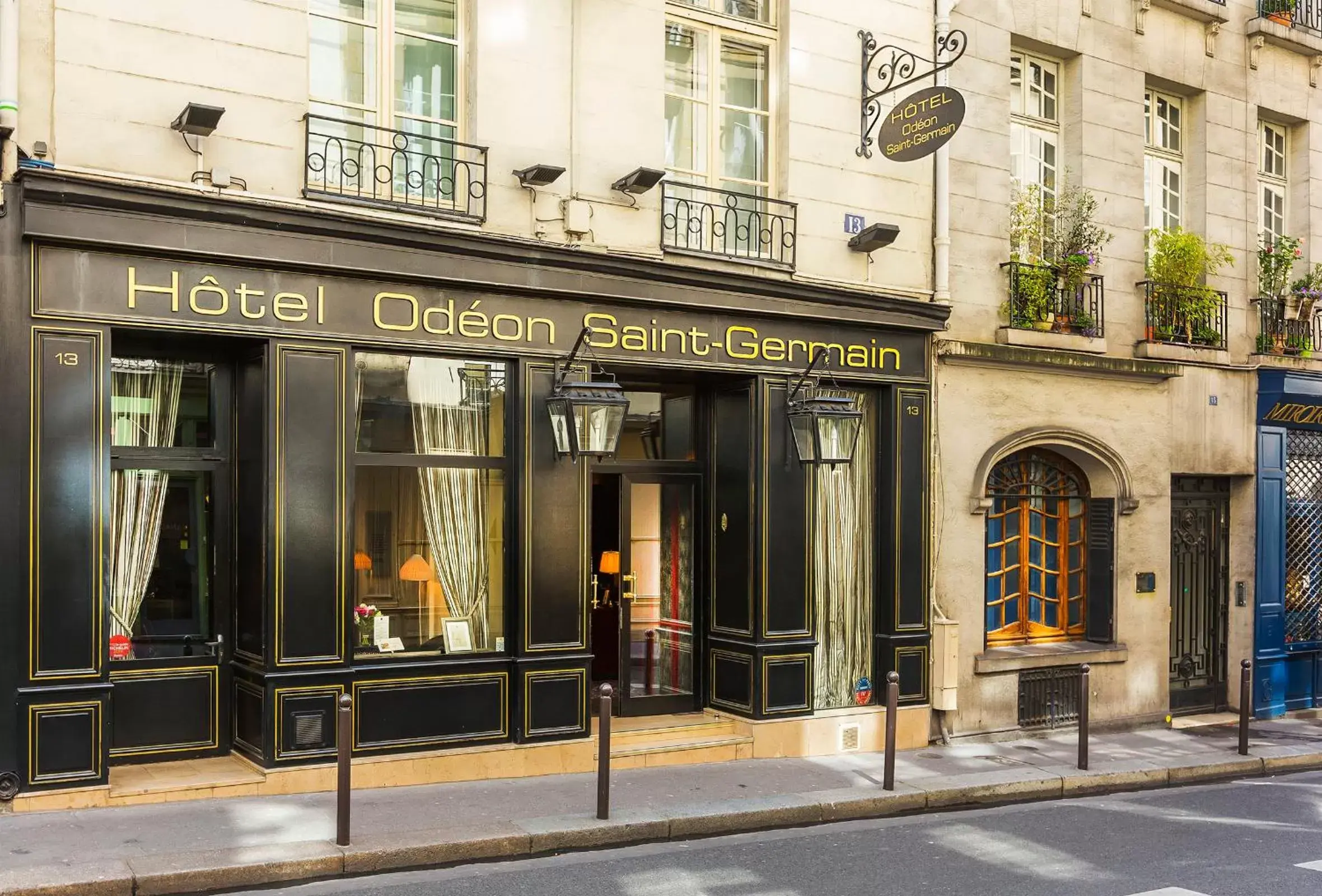 Facade/entrance in Hotel Odeon Saint Germain