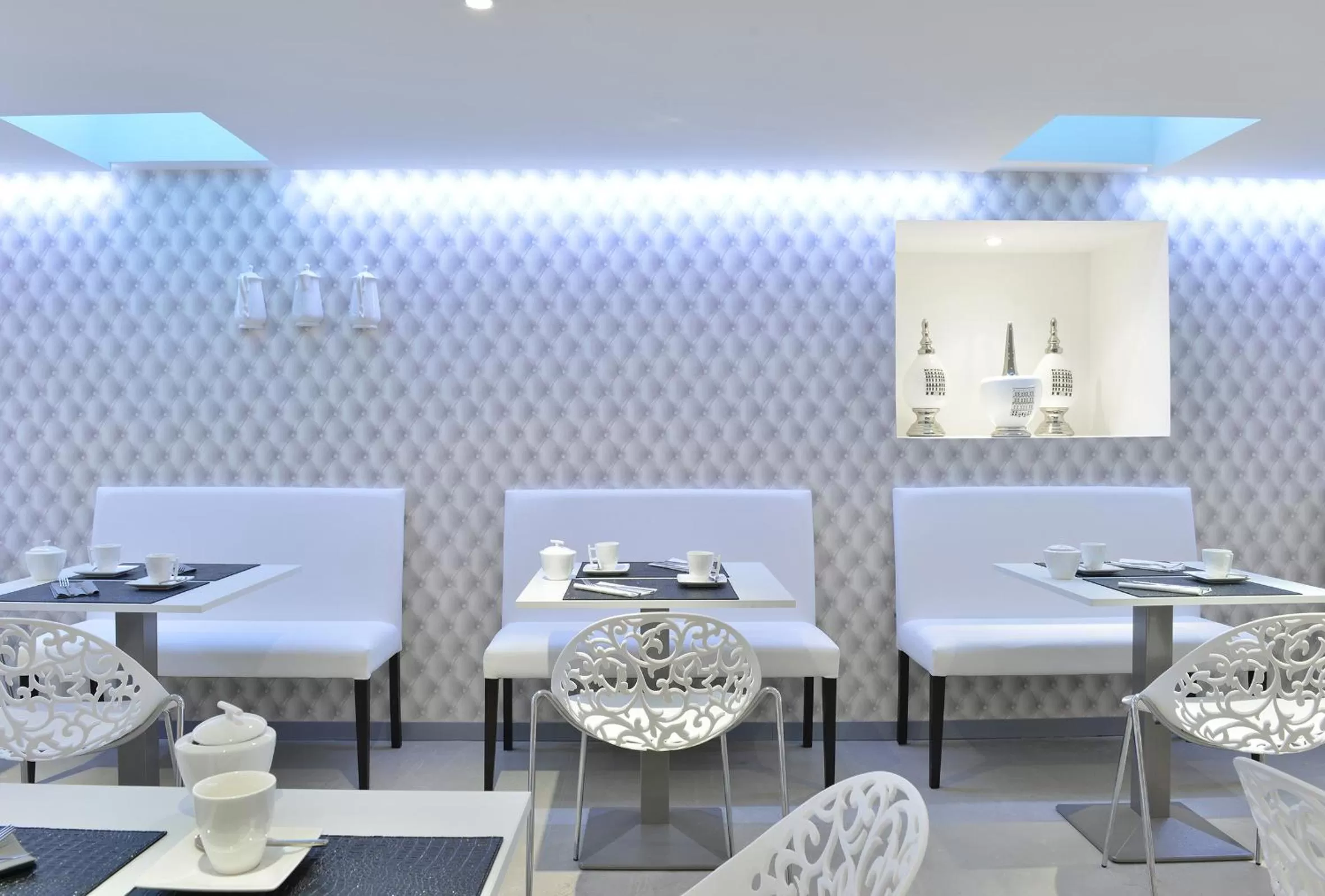 Restaurant/places to eat in Hotel La Villa Nice Victor Hugo