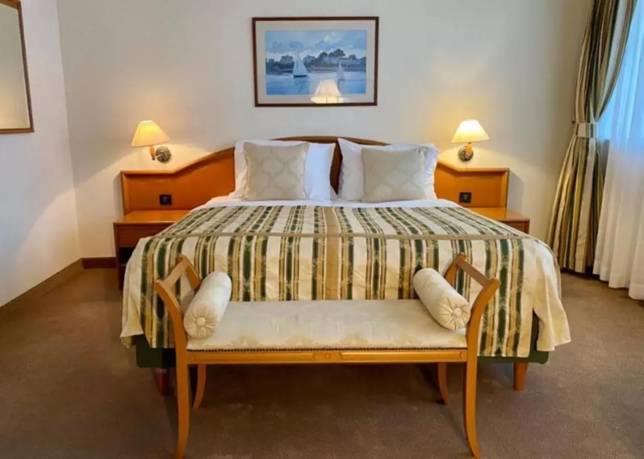 Bed in Hotel Bonavia Plava Laguna