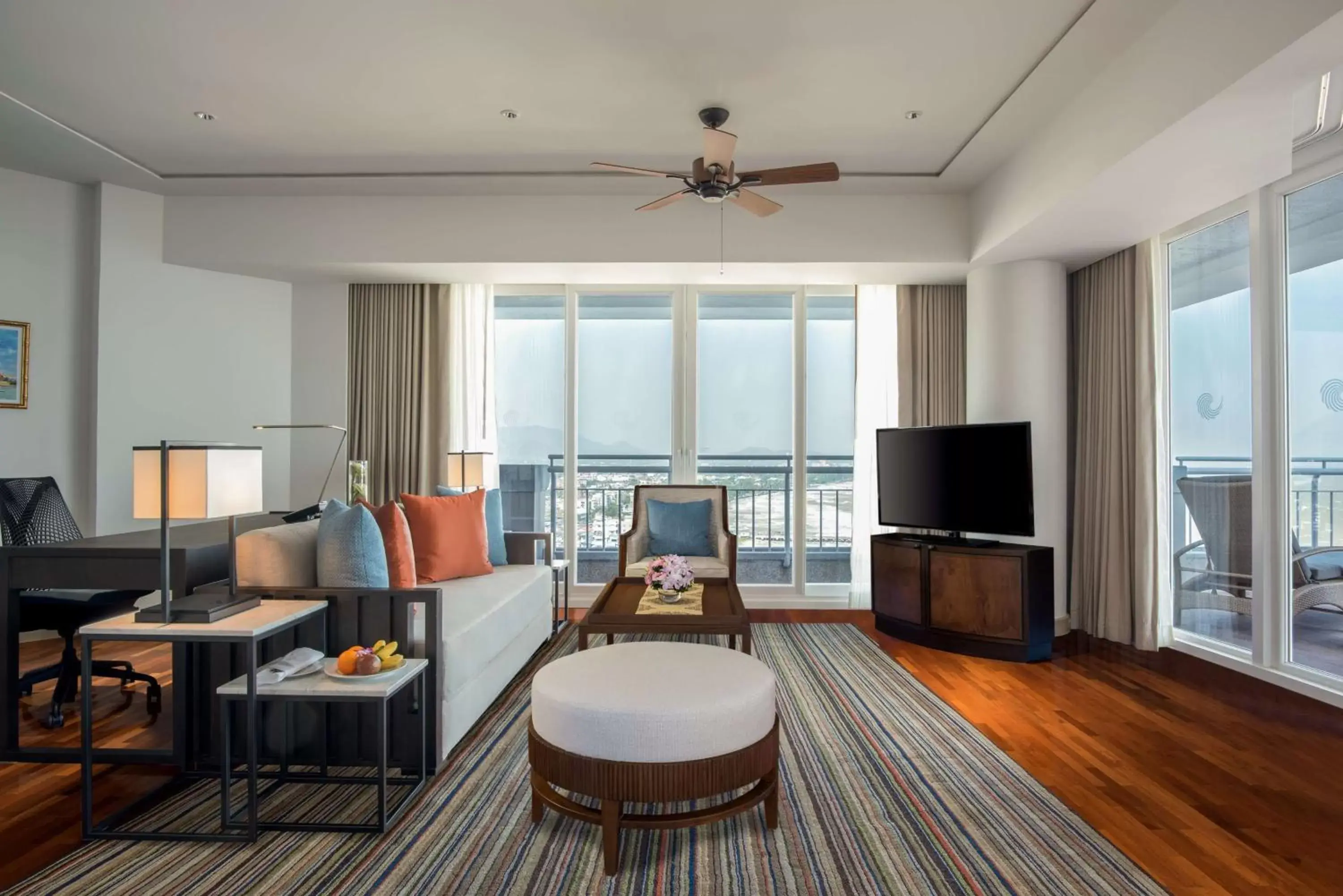 Bedroom, Seating Area in Hilton Hua Hin Resort & Spa