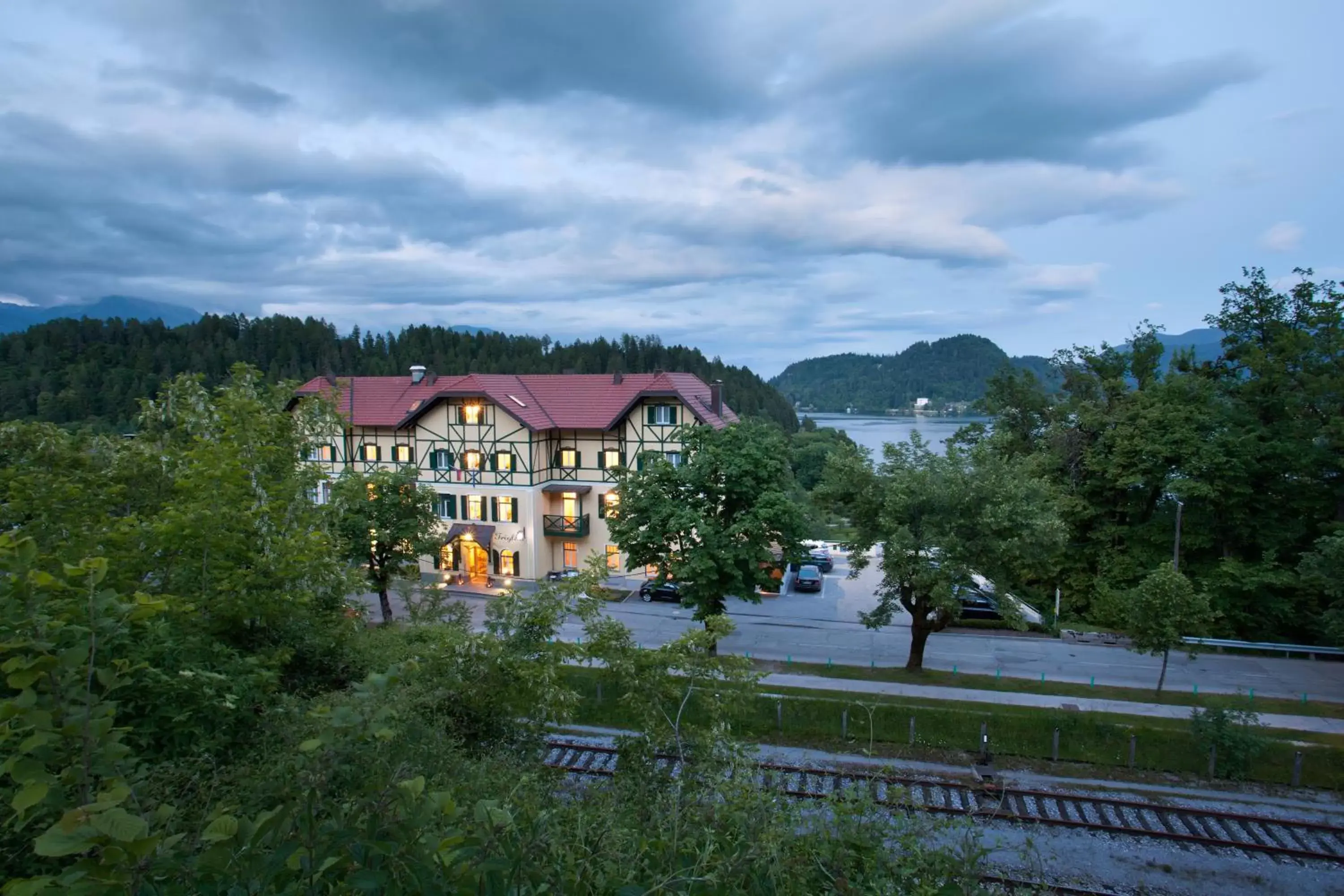 Facade/entrance, Property Building in Hotel Triglav