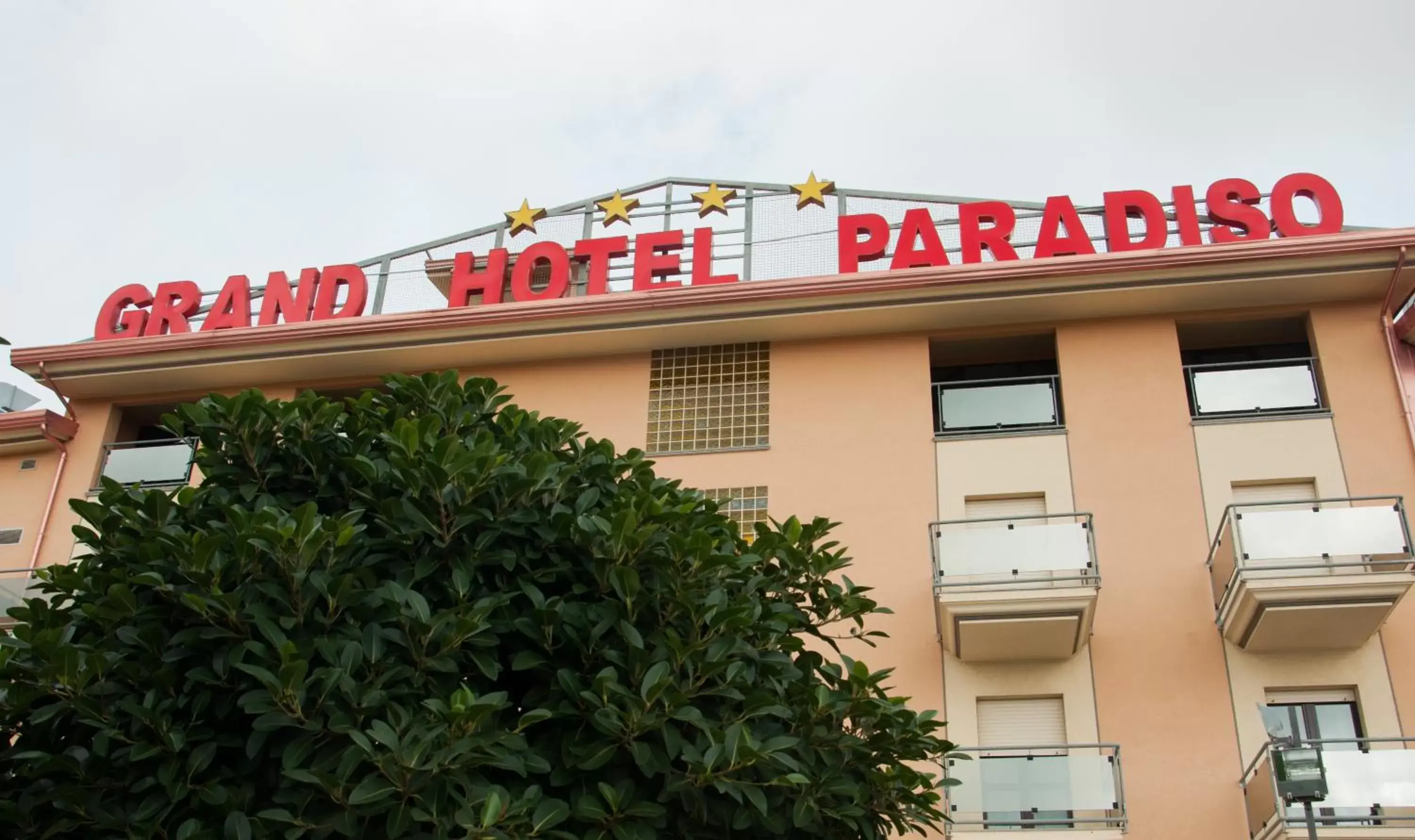 Facade/entrance, Property Building in Grand Hotel Paradiso