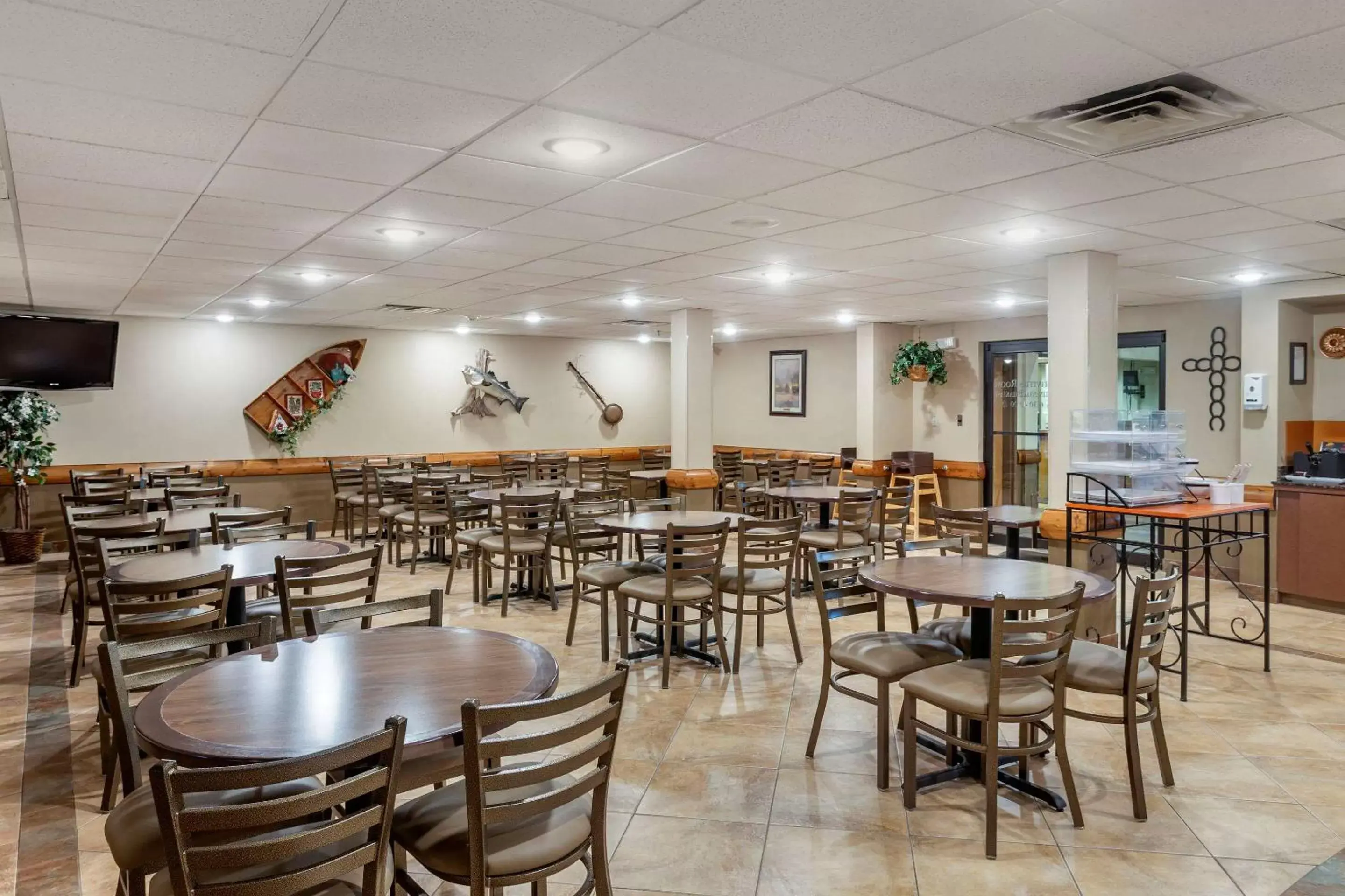 Restaurant/Places to Eat in Comfort Inn & Suites Branson Meadows