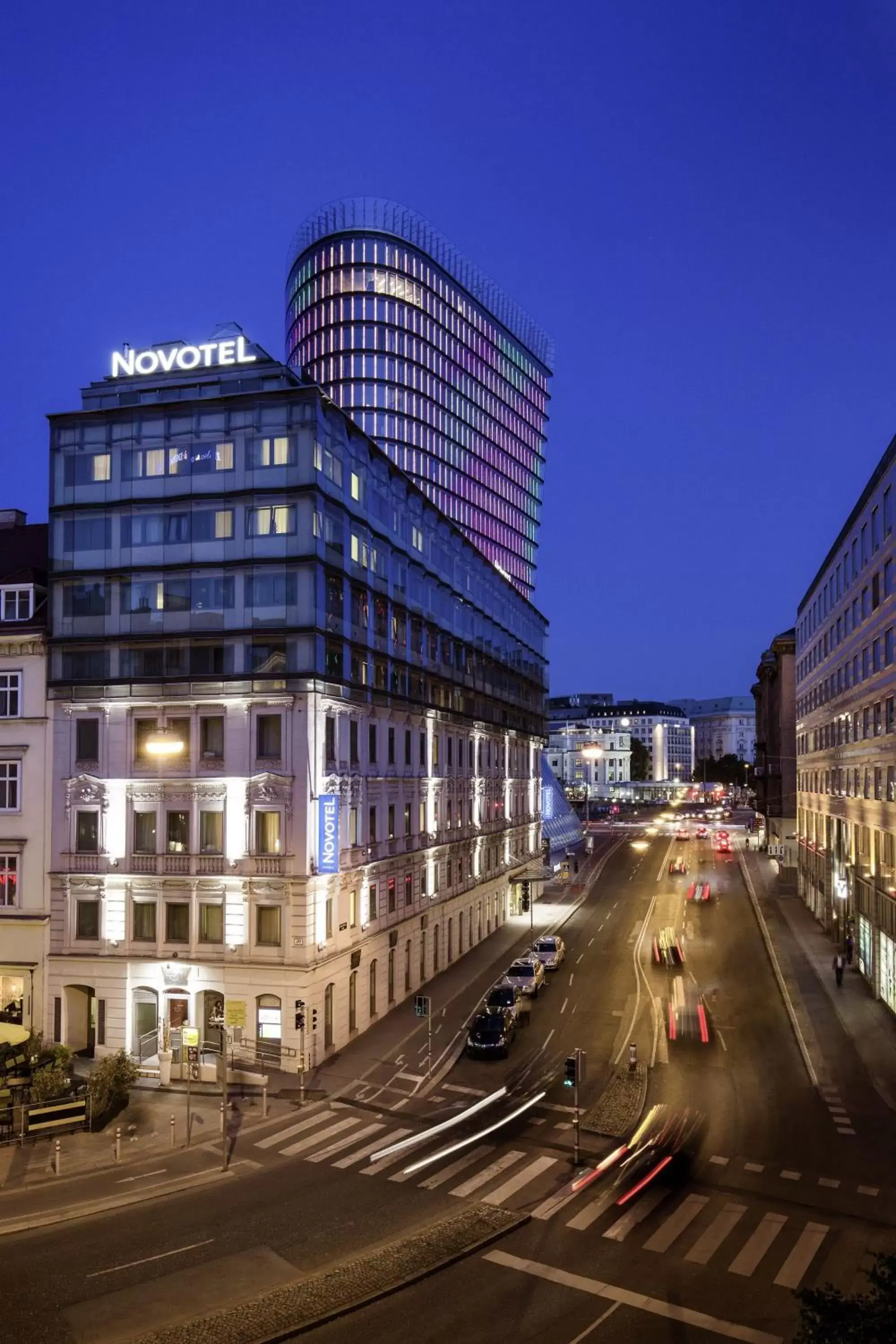 Night in Novotel Wien City