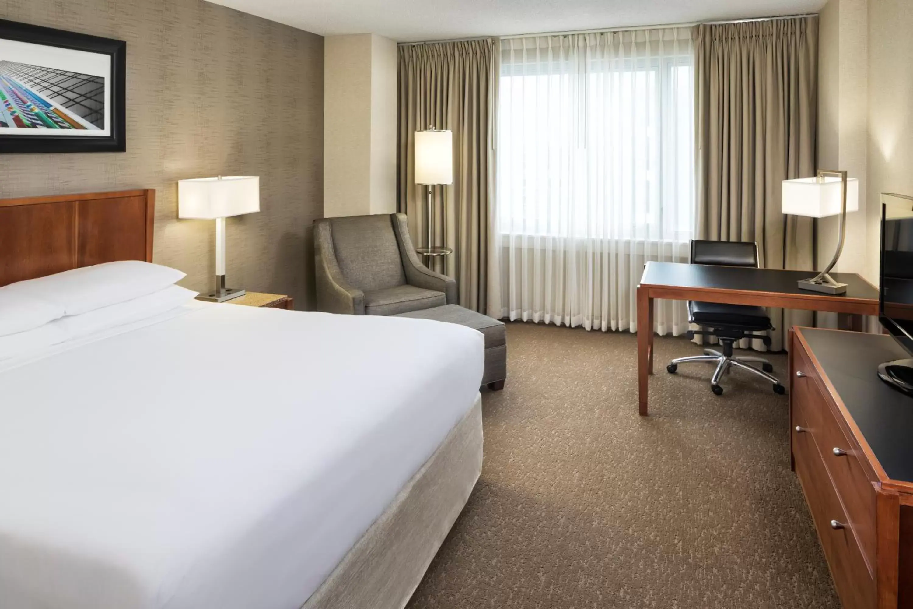 Photo of the whole room, Bed in Hyatt Rosemont Near O'Hare