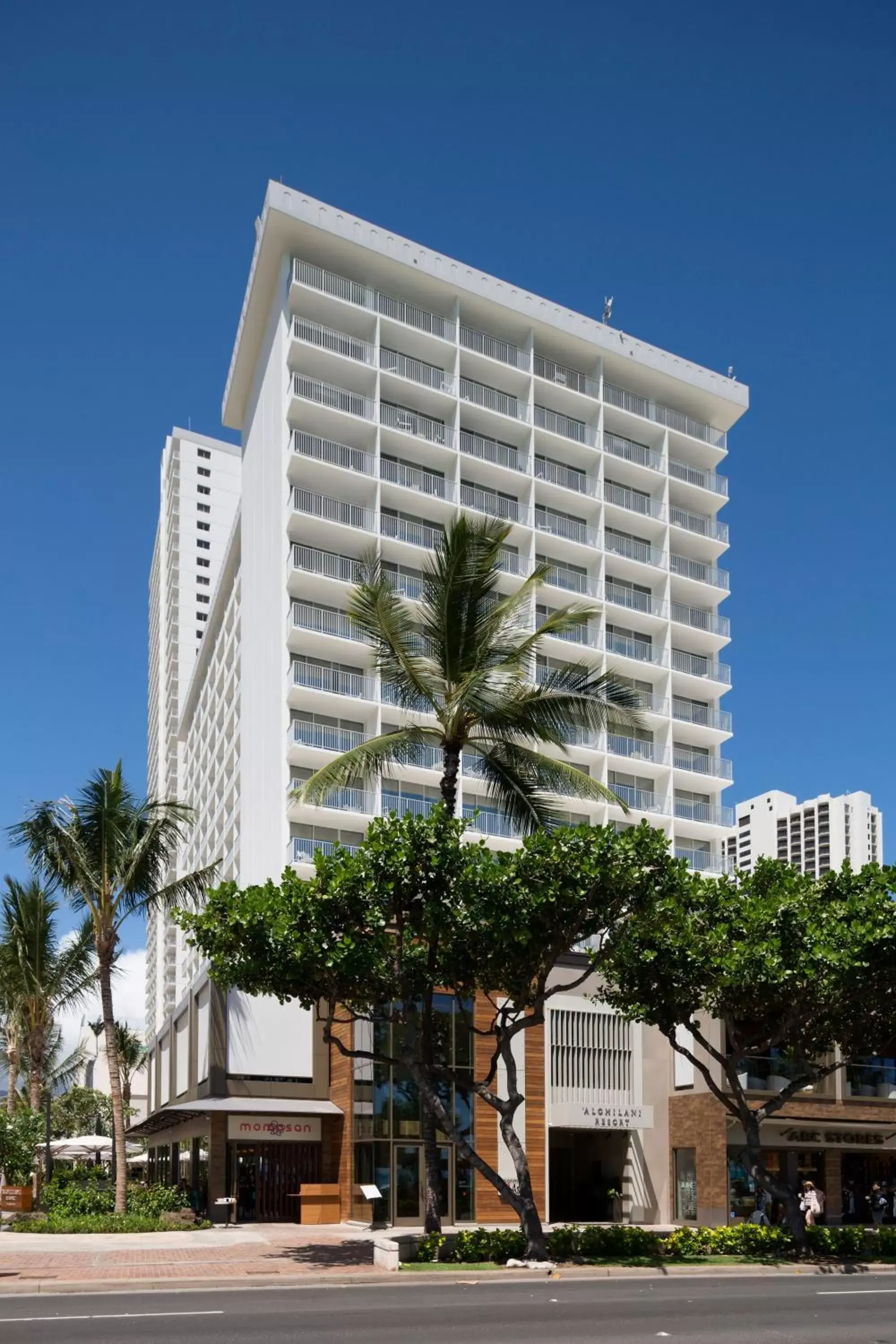 Facade/entrance, Property Building in 'Alohilani Resort Waikiki Beach