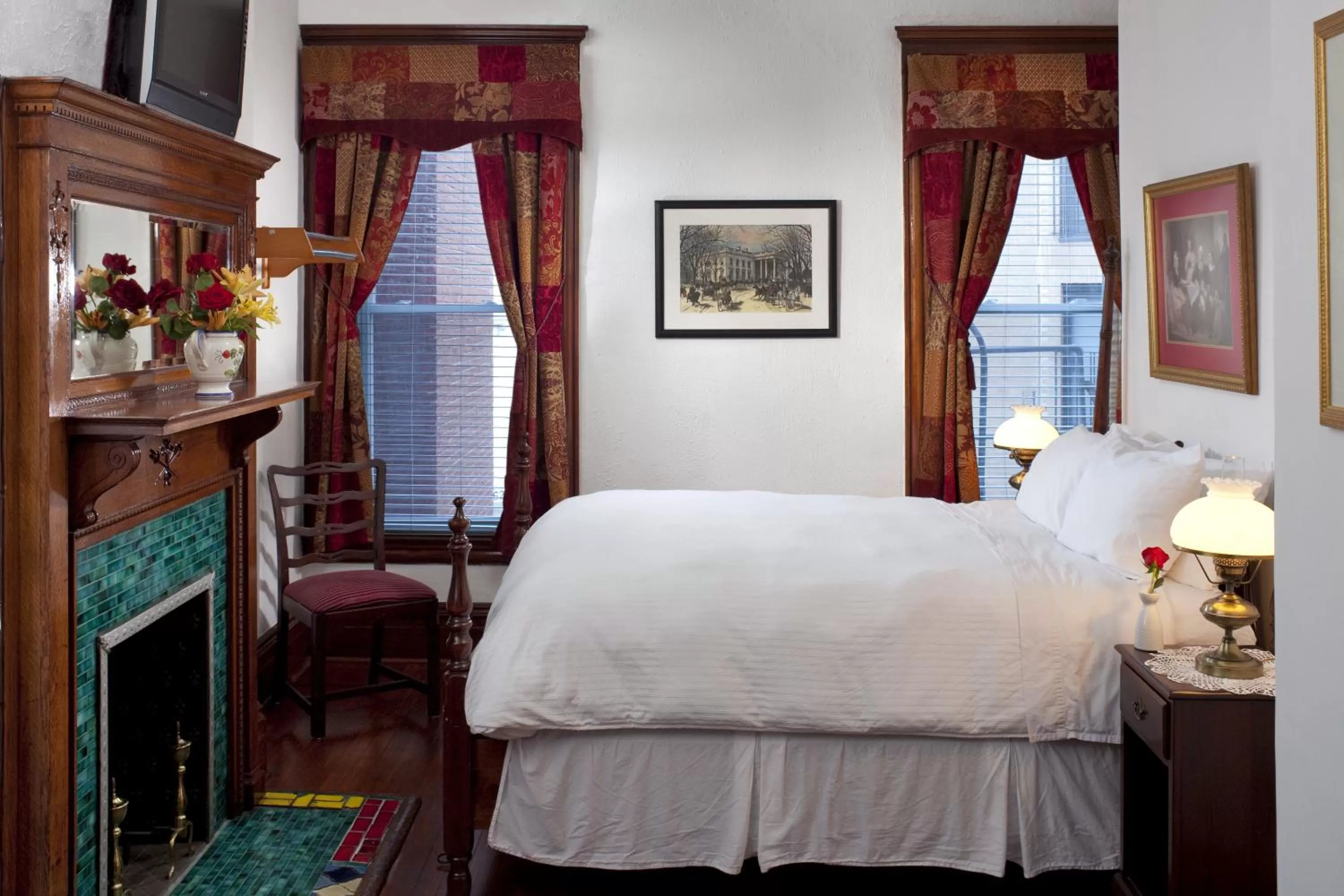 Bed in American Guest House, a Washington DC Bed and Breakfast