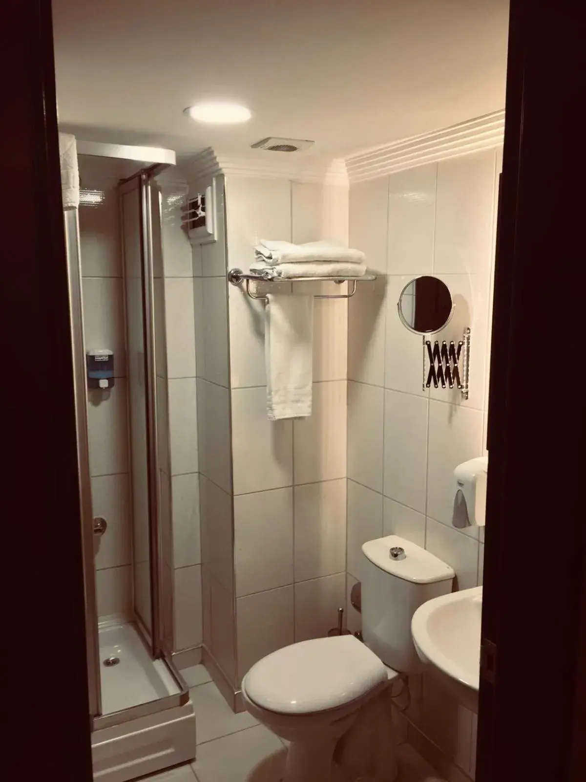Bathroom in Buyuk Velic Hotel