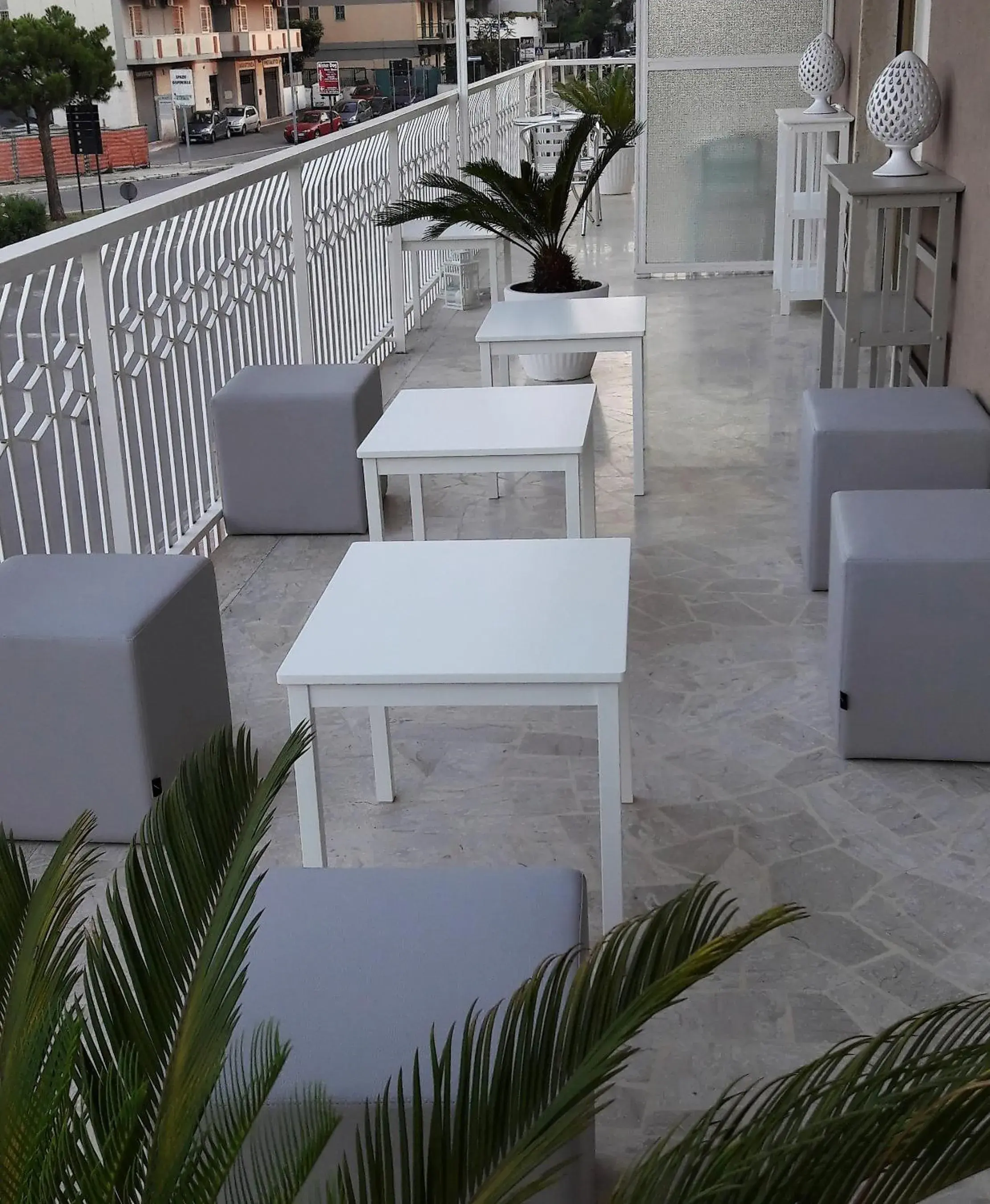 Balcony/Terrace, Lounge/Bar in Hotel A-14