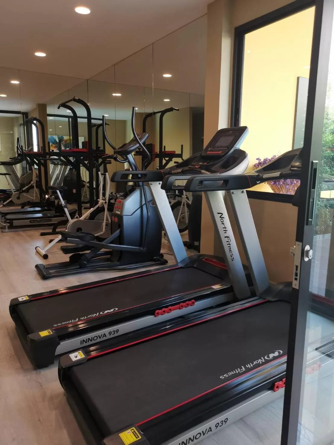 Fitness centre/facilities in S Bangkok Hotel, Navamin