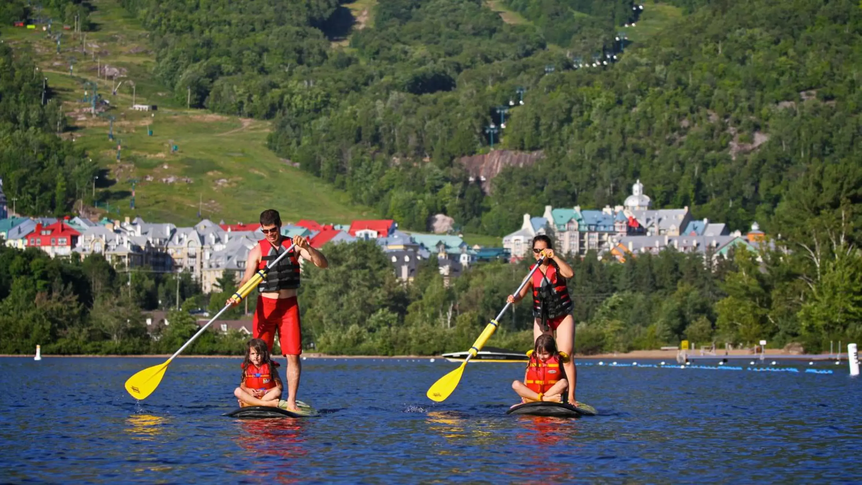 Area and facilities, Canoeing in Holiday Inn Express & Suites Tremblant, an IHG Hotel