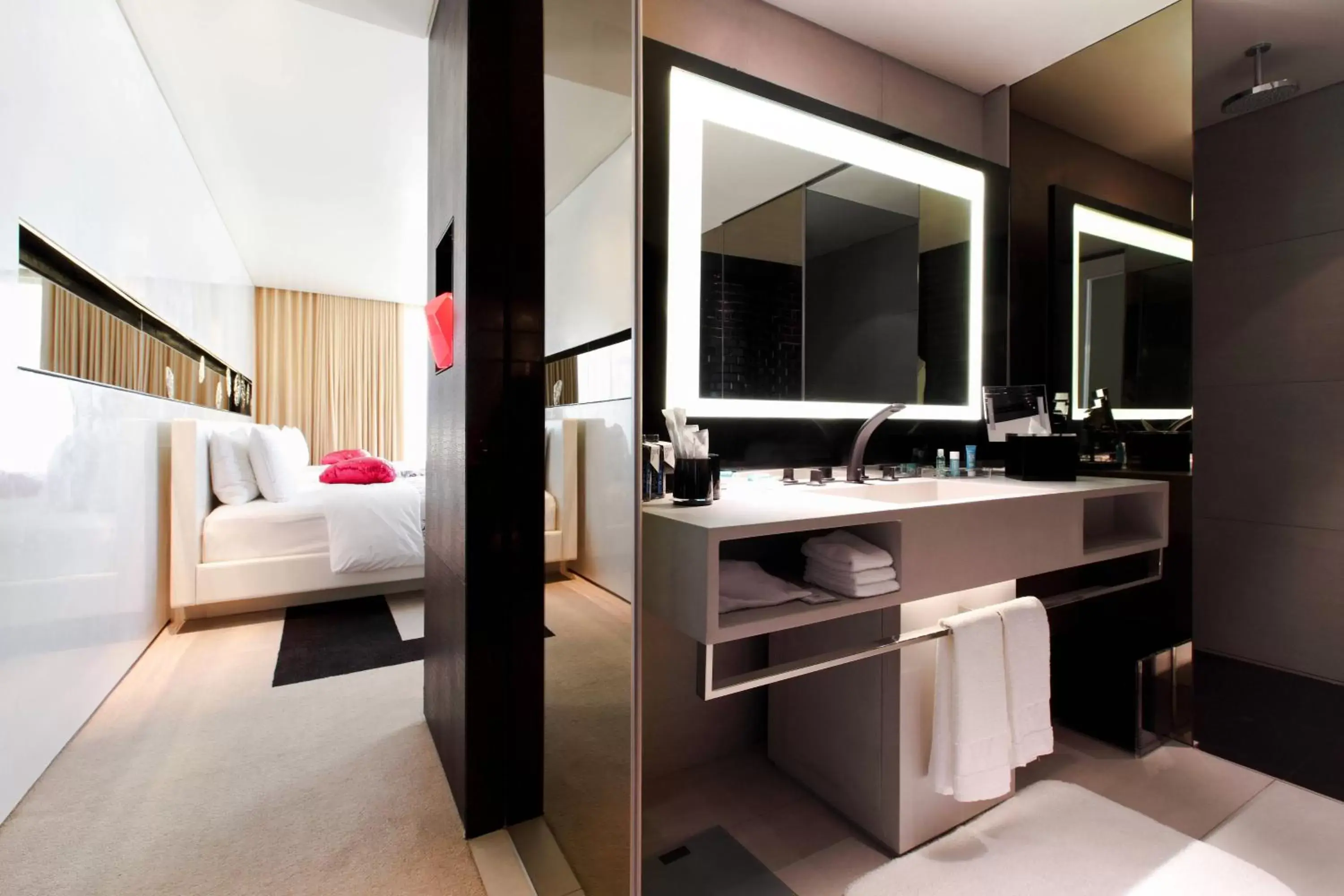 Photo of the whole room, Bathroom in W Bangkok Hotel