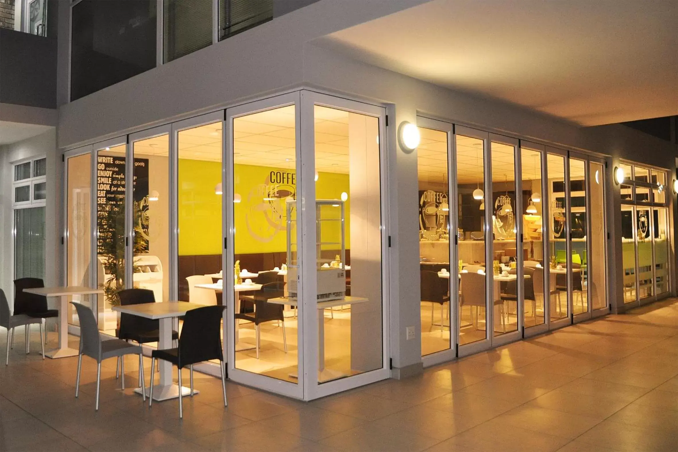 Restaurant/places to eat in Swakopmund Plaza Hotel Restaurant/places to eat in Swakopmund Plaza Hotel