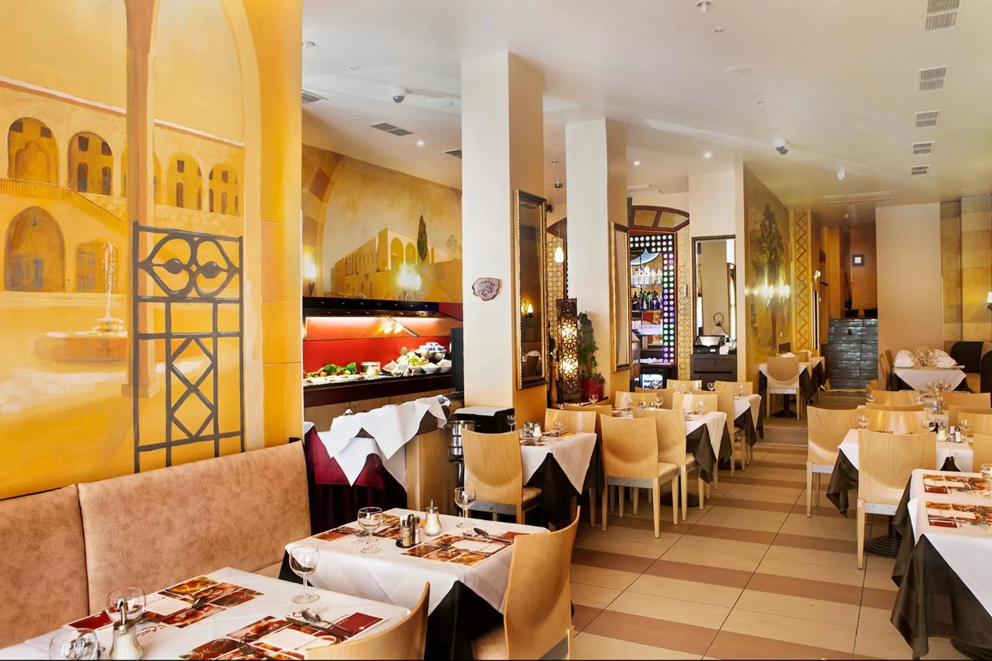 Restaurant/places to eat in Ramada by Wyndham Frankfurt Central Station