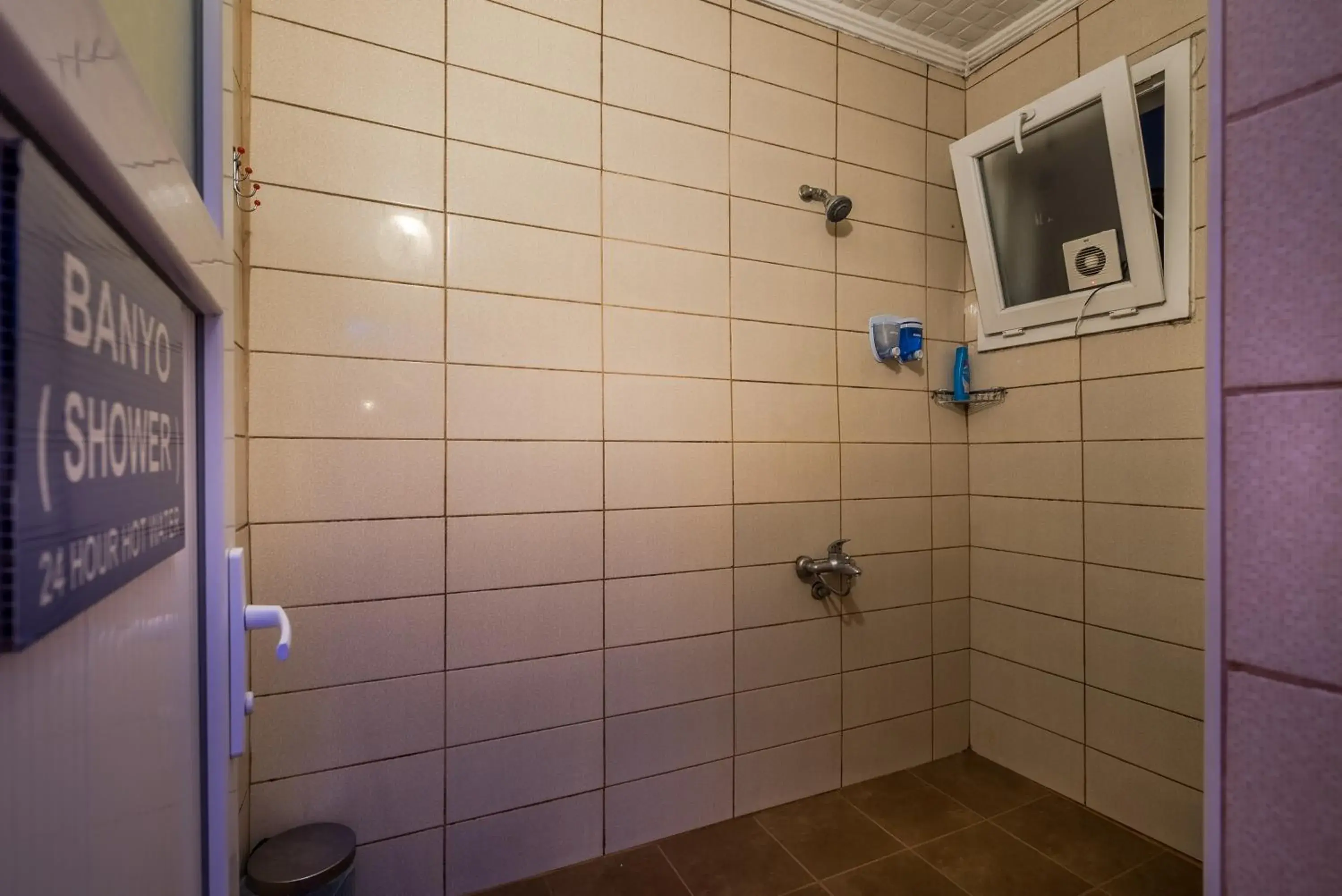 Bathroom in Erenler Hostel