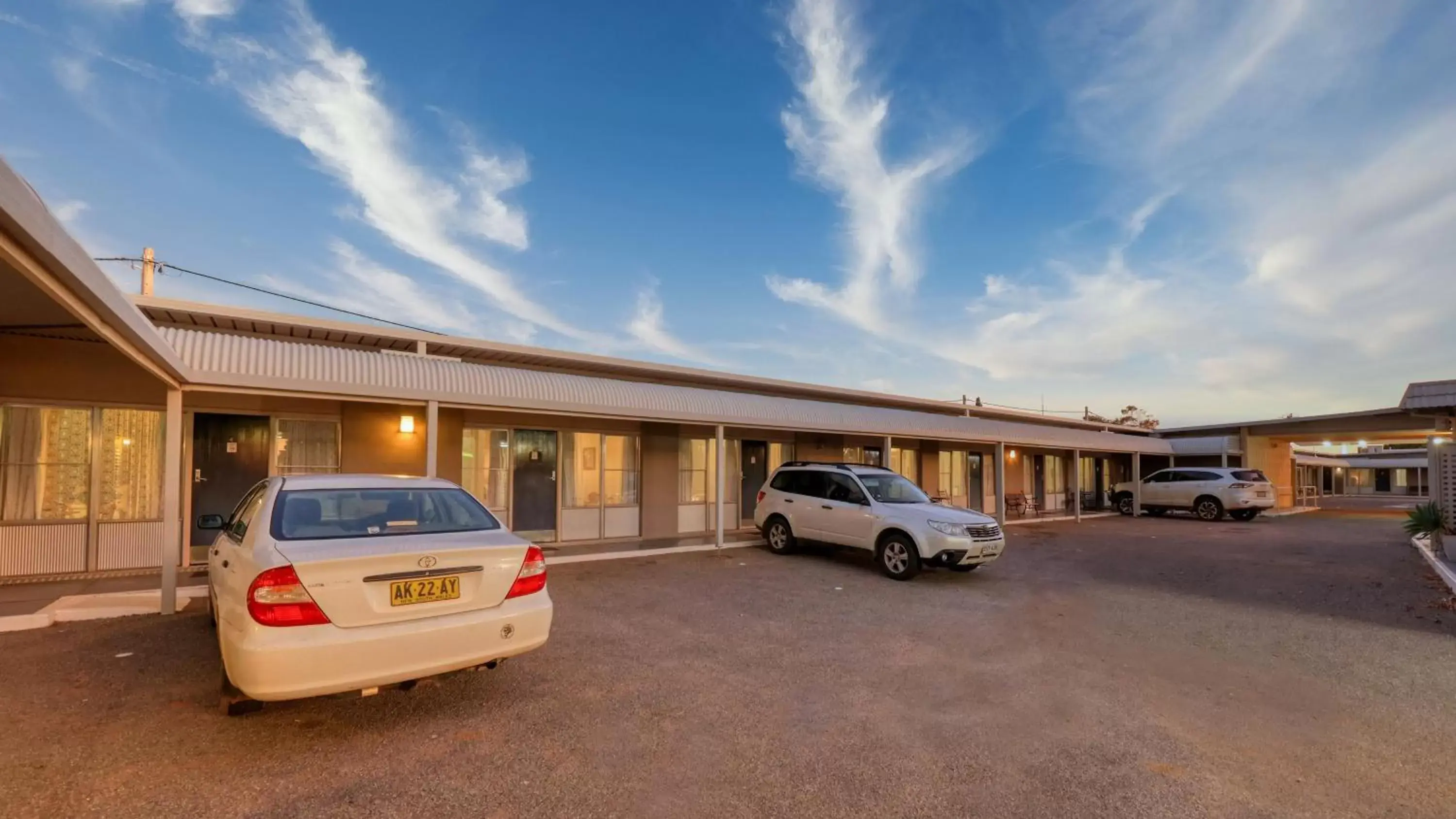 Property Building in Silver Haven Motor Inn