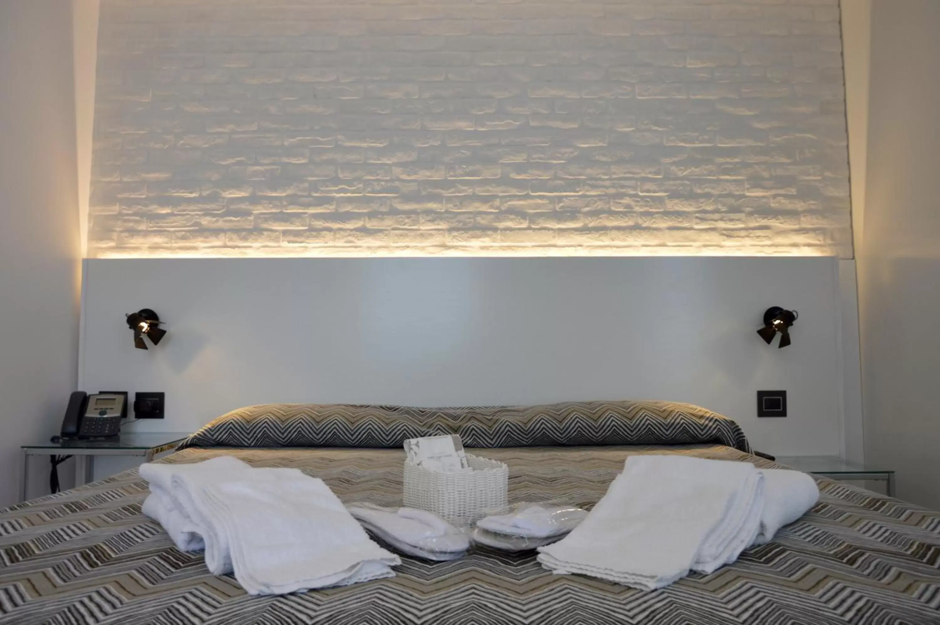 Bed, Room Photo in Relais Piazza Del Plebiscito B&B