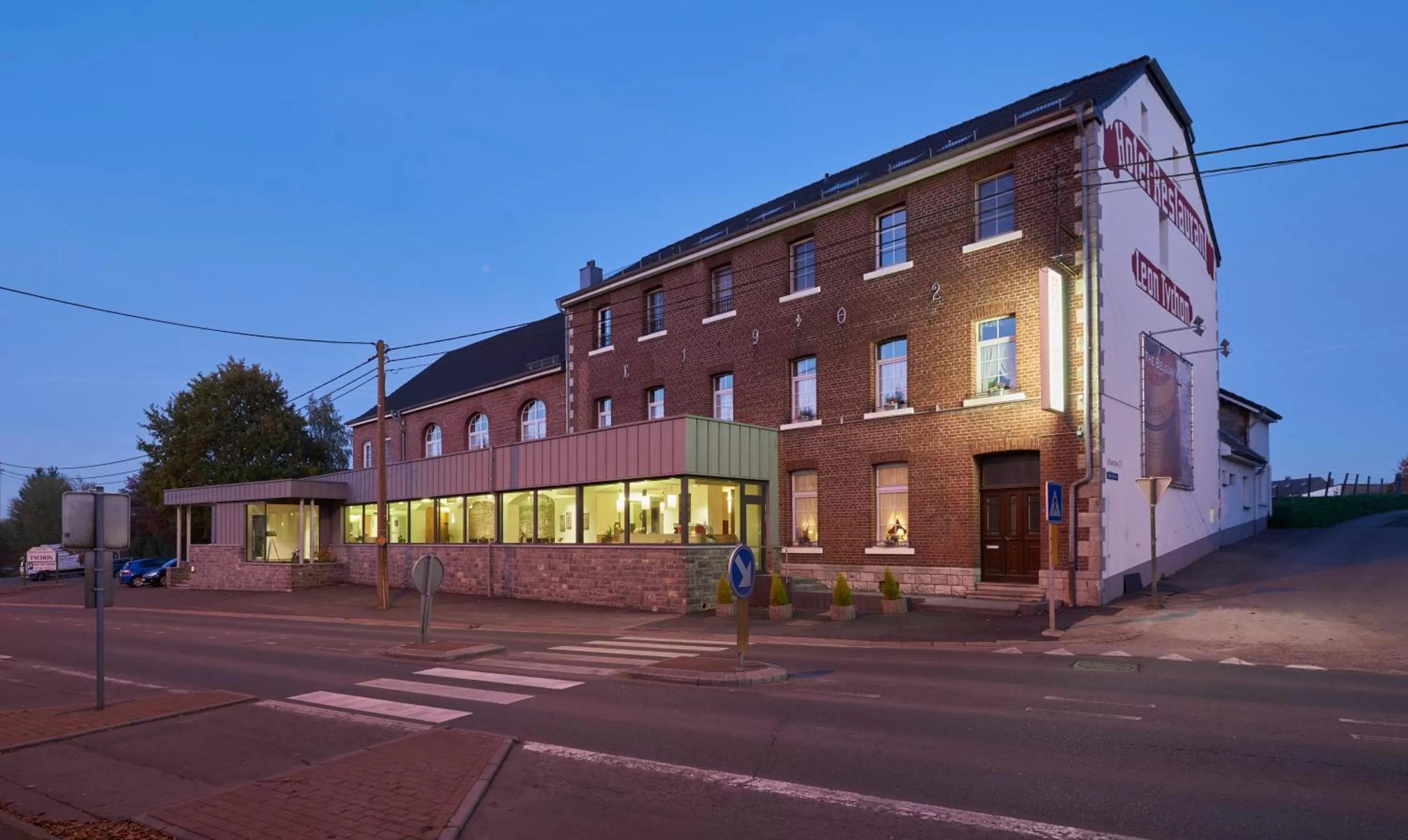 Facade/entrance in Hotel Restaurant Tychon AG