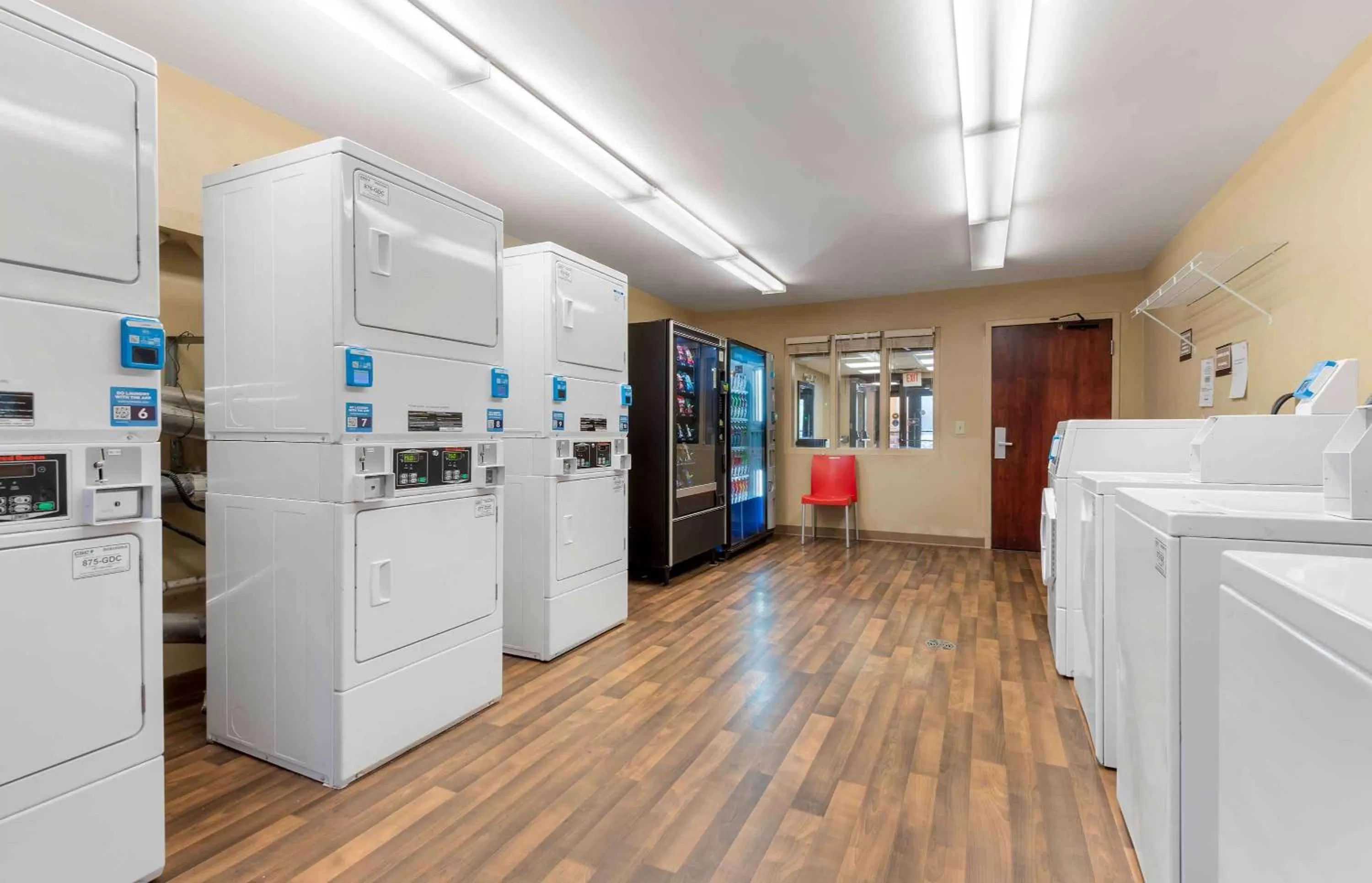 Property building in Extended Stay America Suites - Buffalo - Amherst