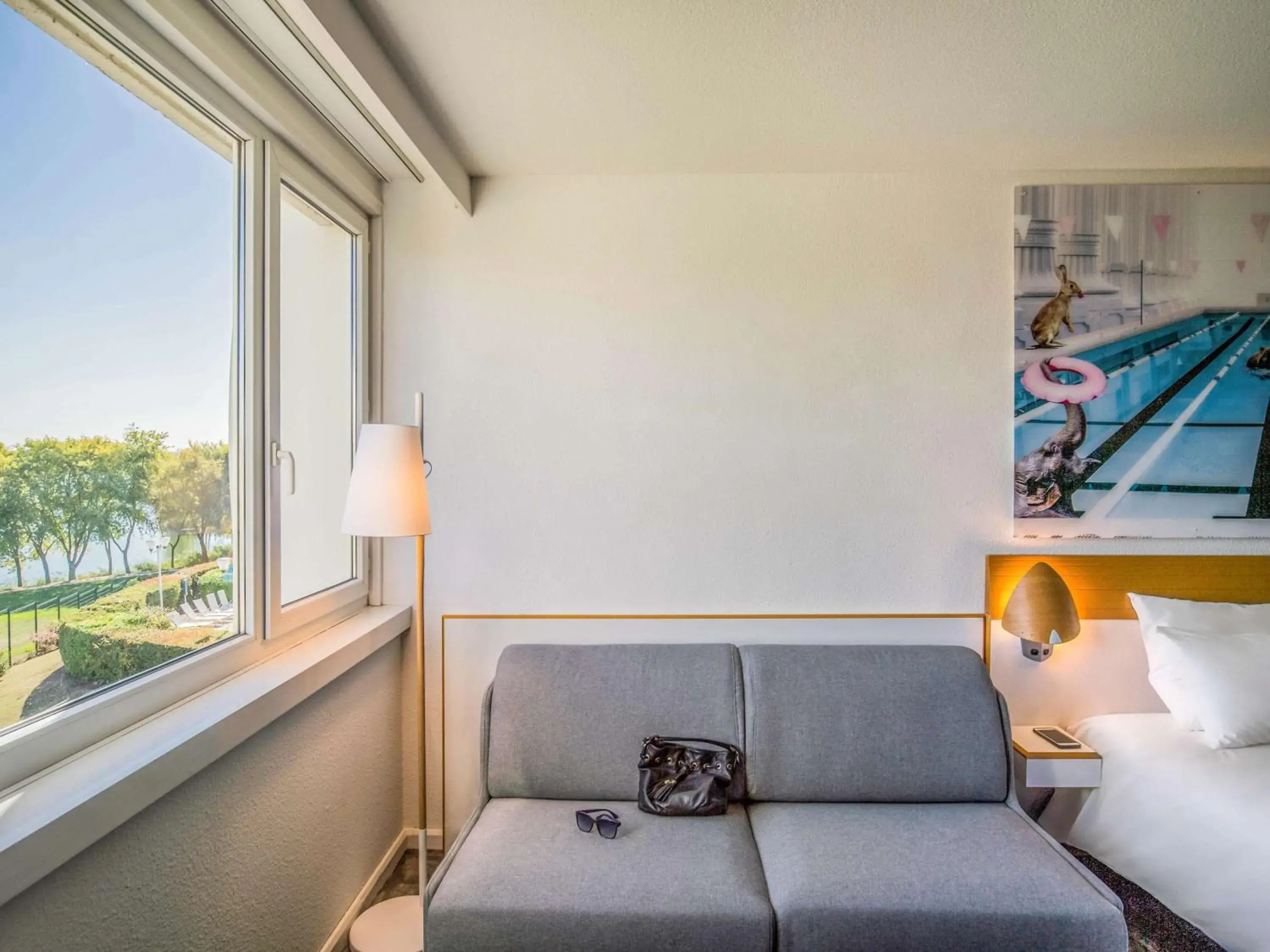 Photo of the whole room, Seating Area in Novotel Paris Créteil Le Lac