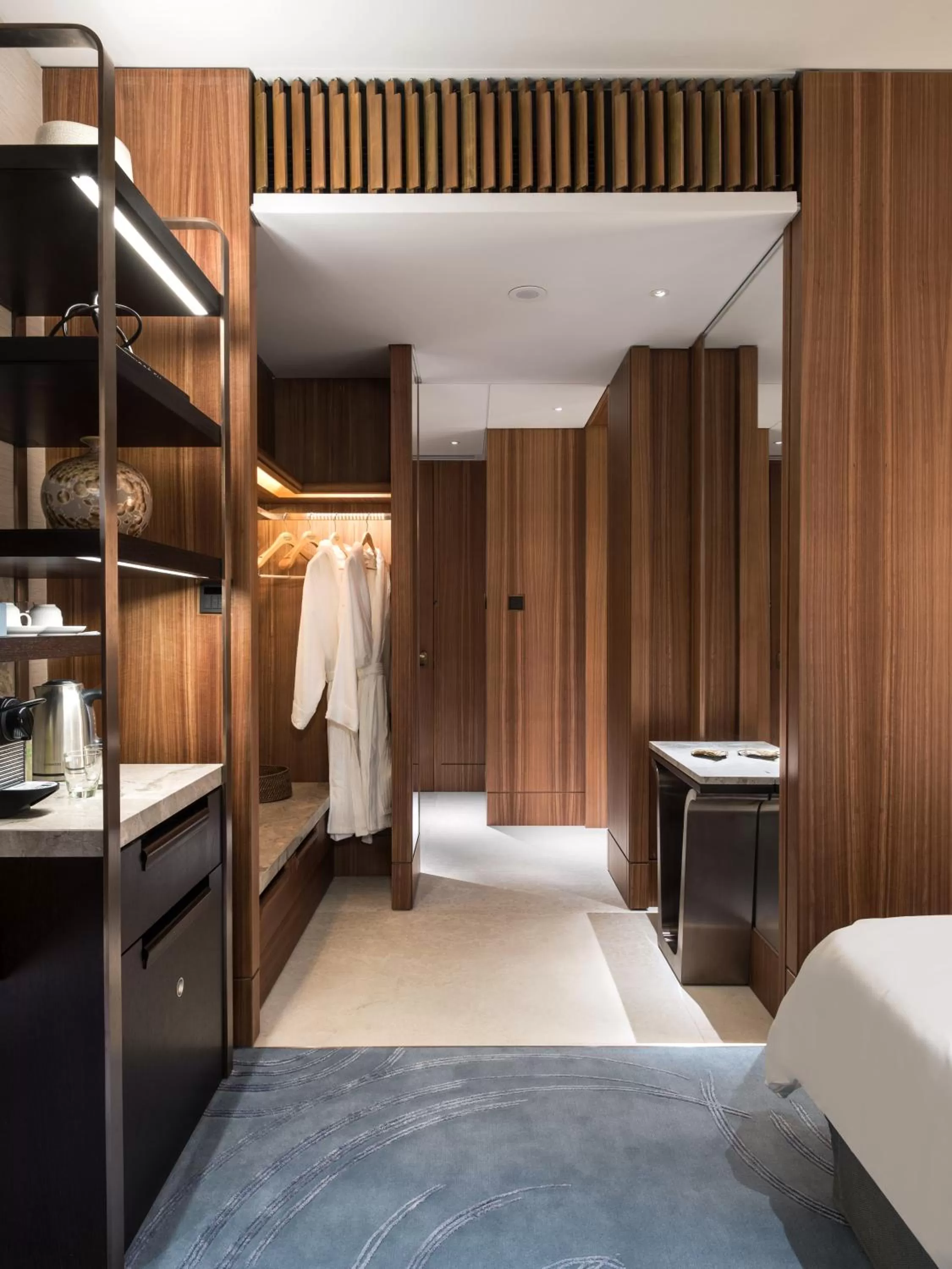 Coffee/tea facilities, Bed in Kerry Hotel Hong Kong by Shangri-la