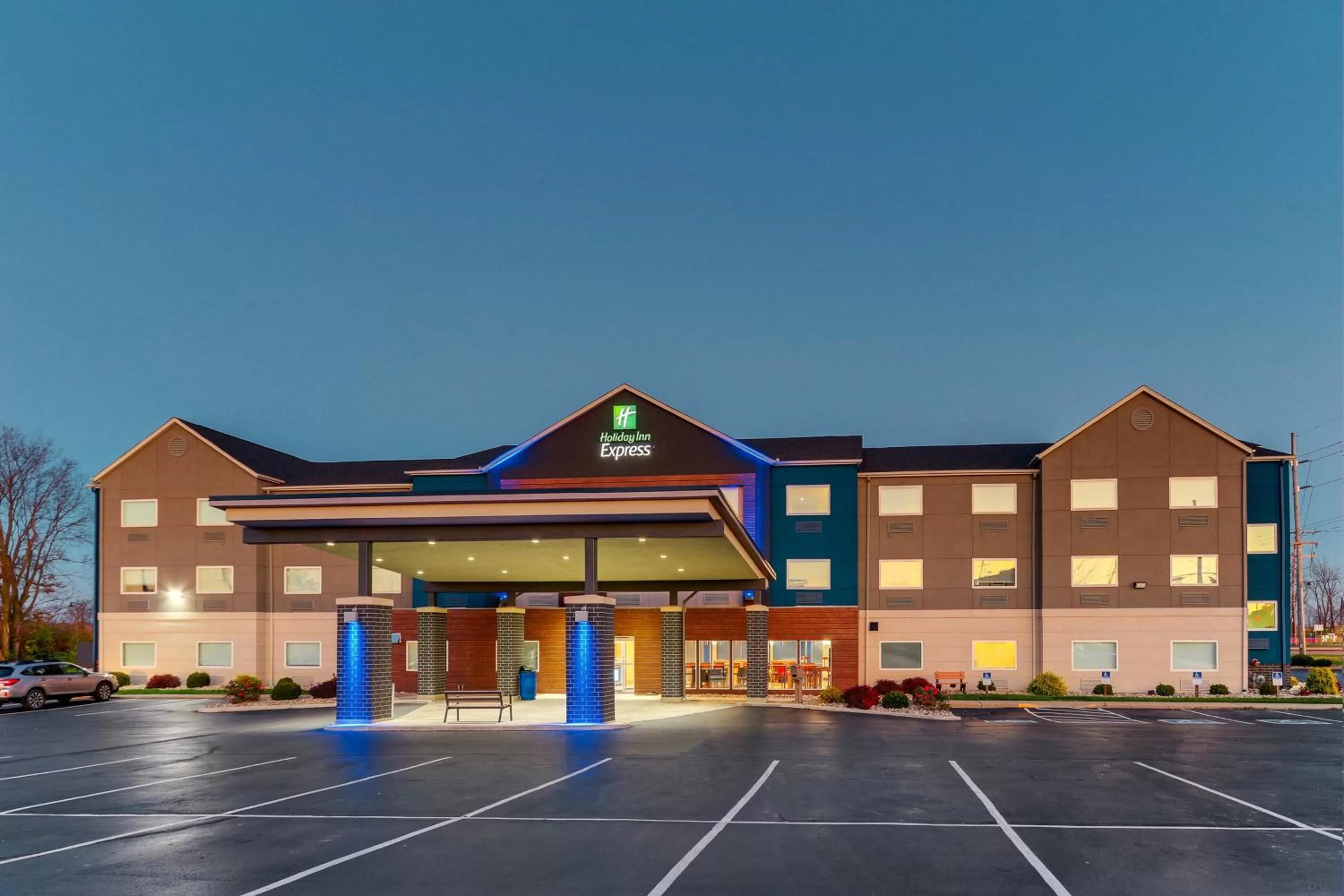 Property building in Holiday Inn Express - Cincinnati North - Monroe by IHG