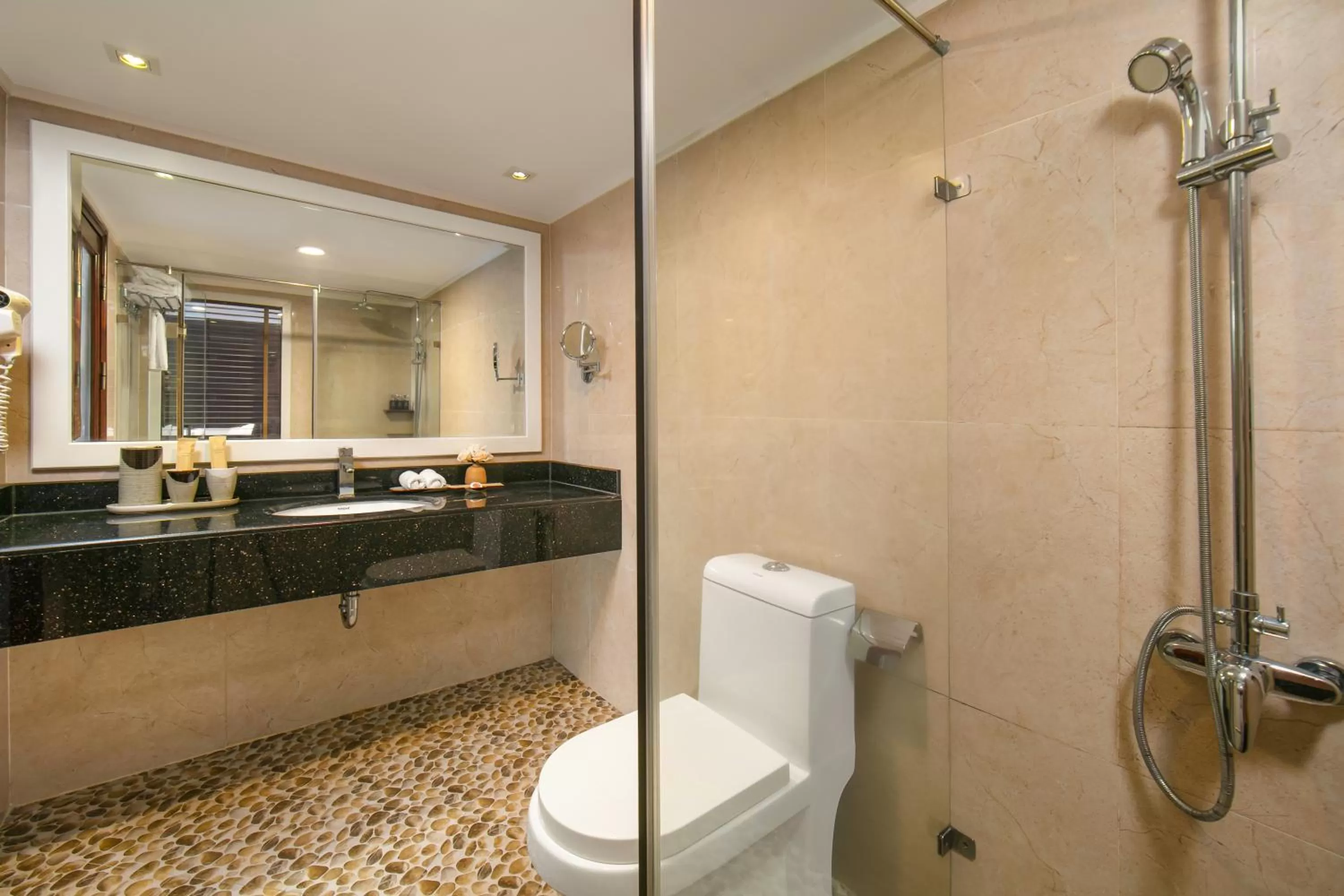 Bathroom in La Nueva Boutique Hotel Hanoi & Spa