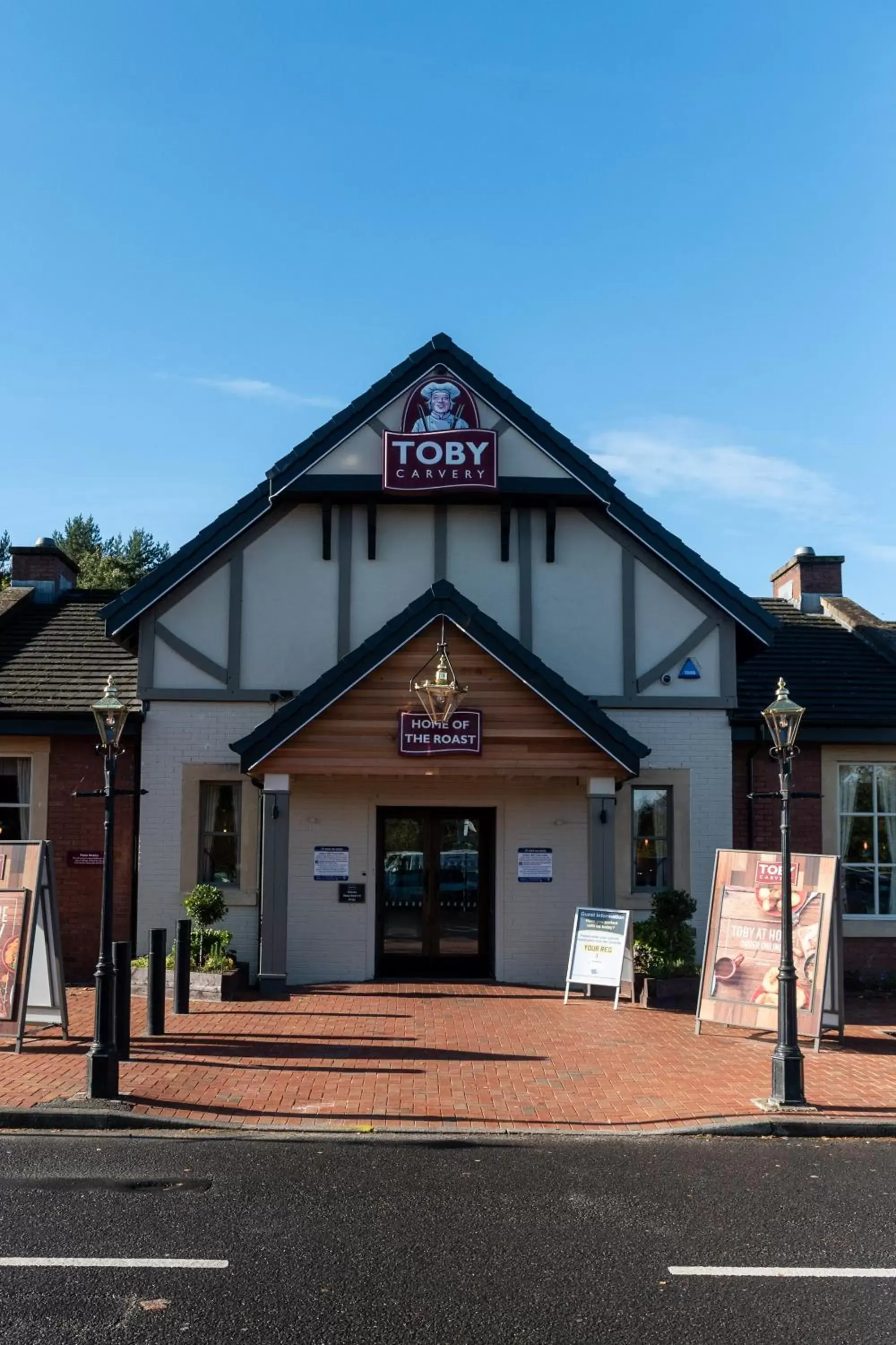 Property Building in Toby Carvery Strathclyde, M74 J6 by Innkeeper's Collection