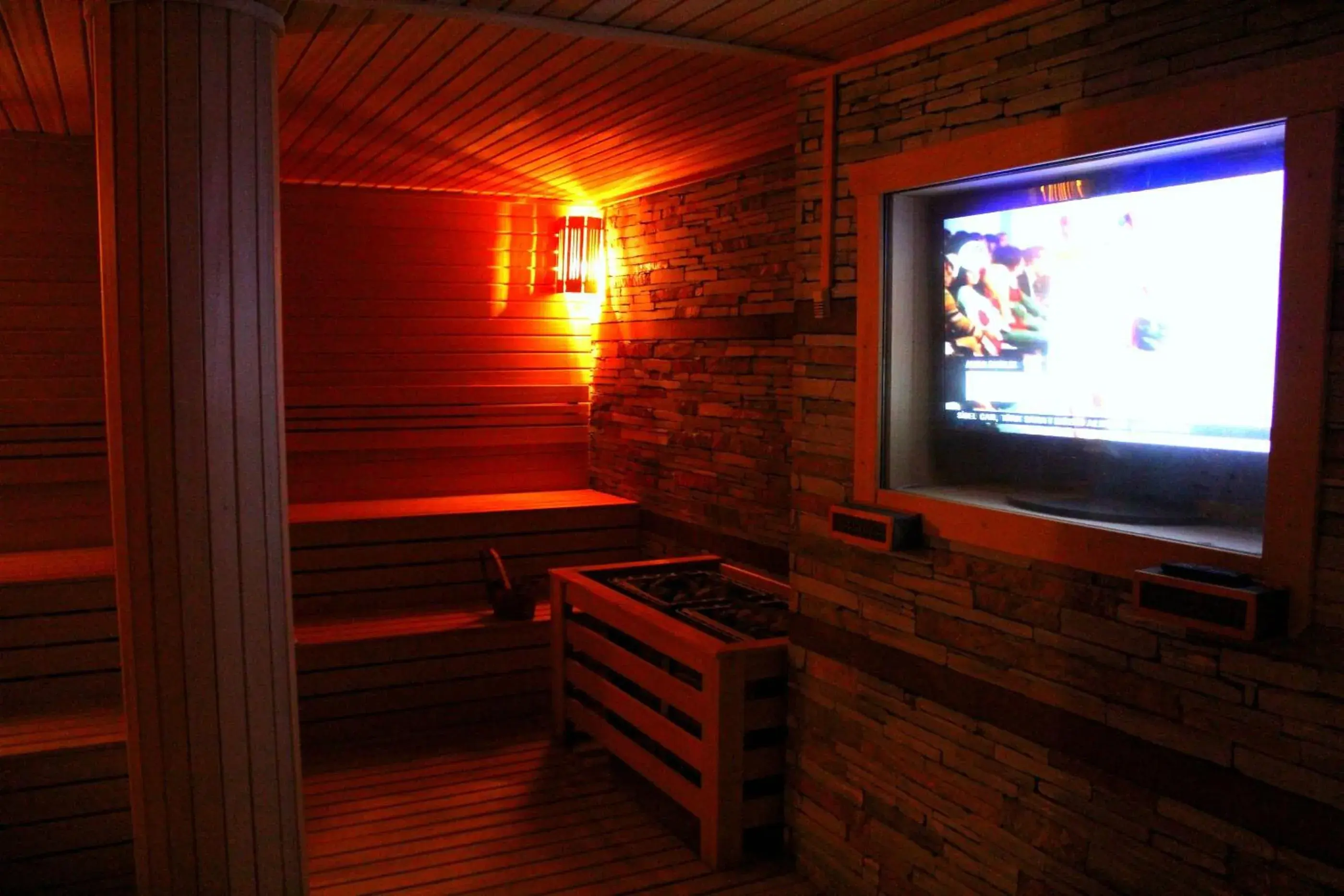 Spa and wellness centre/facilities, TV/Entertainment Center in Bc Spa Hotel