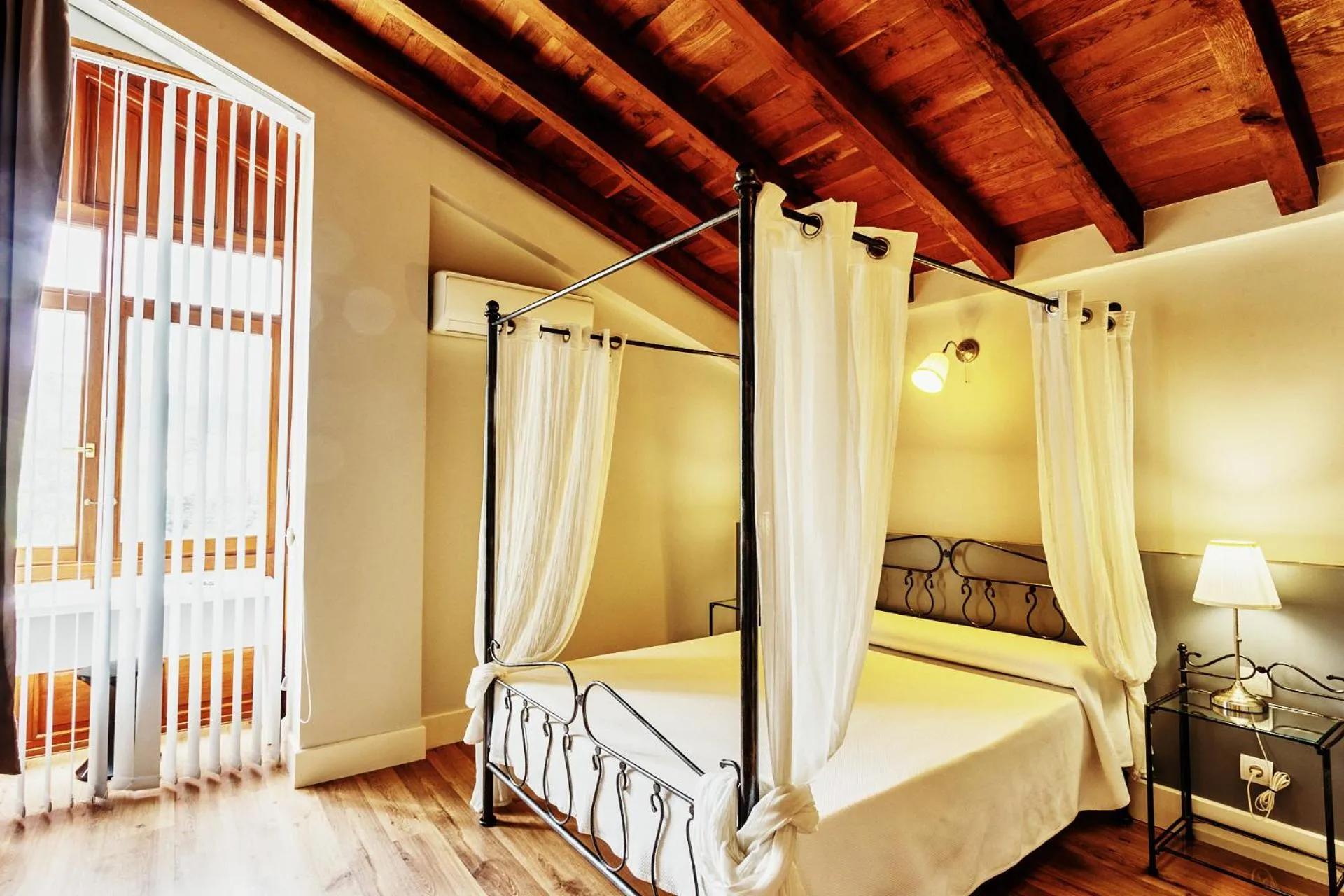 Bed in Villa Arce Hotel