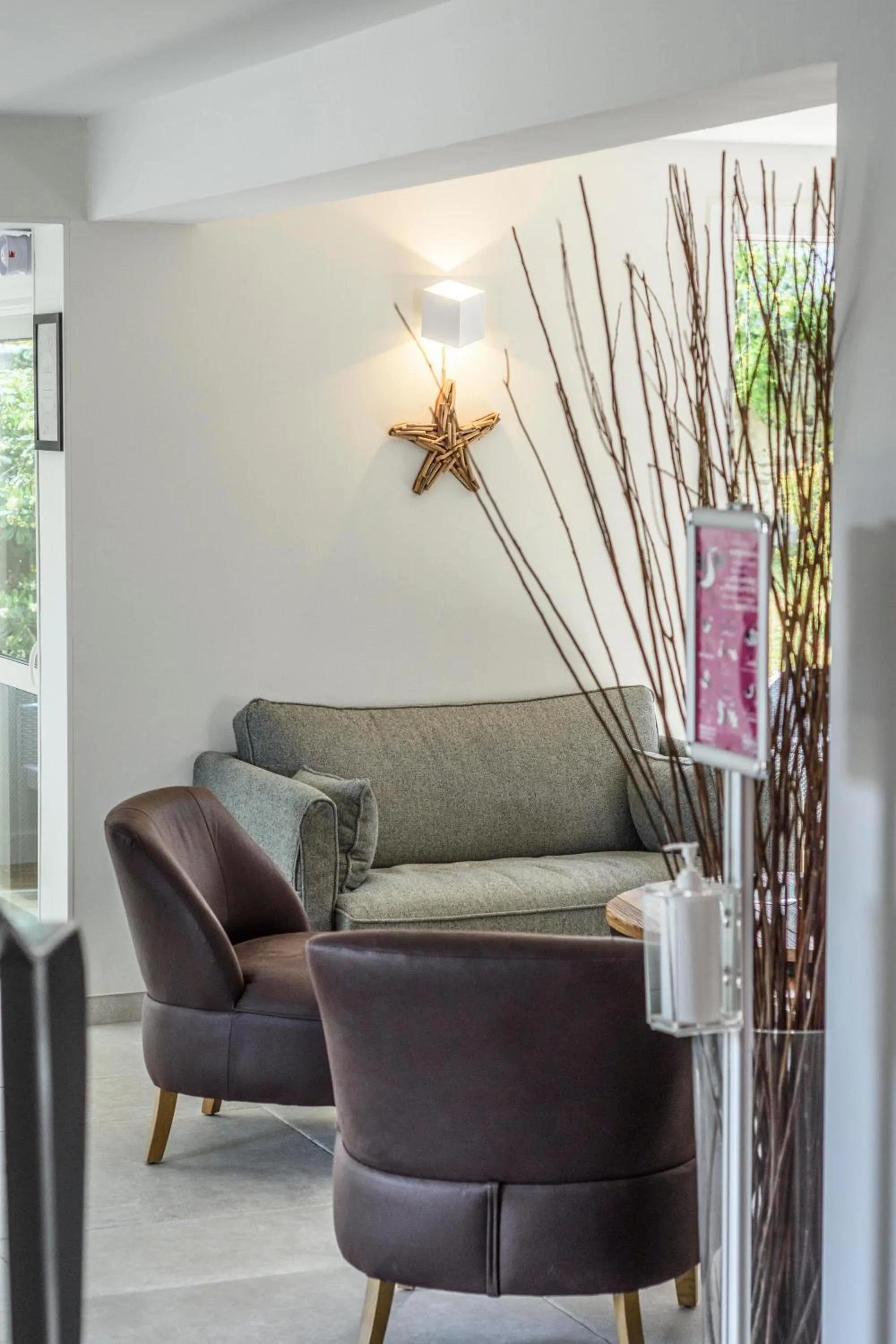 Lobby or reception in Hotel Le Clos Fleuri