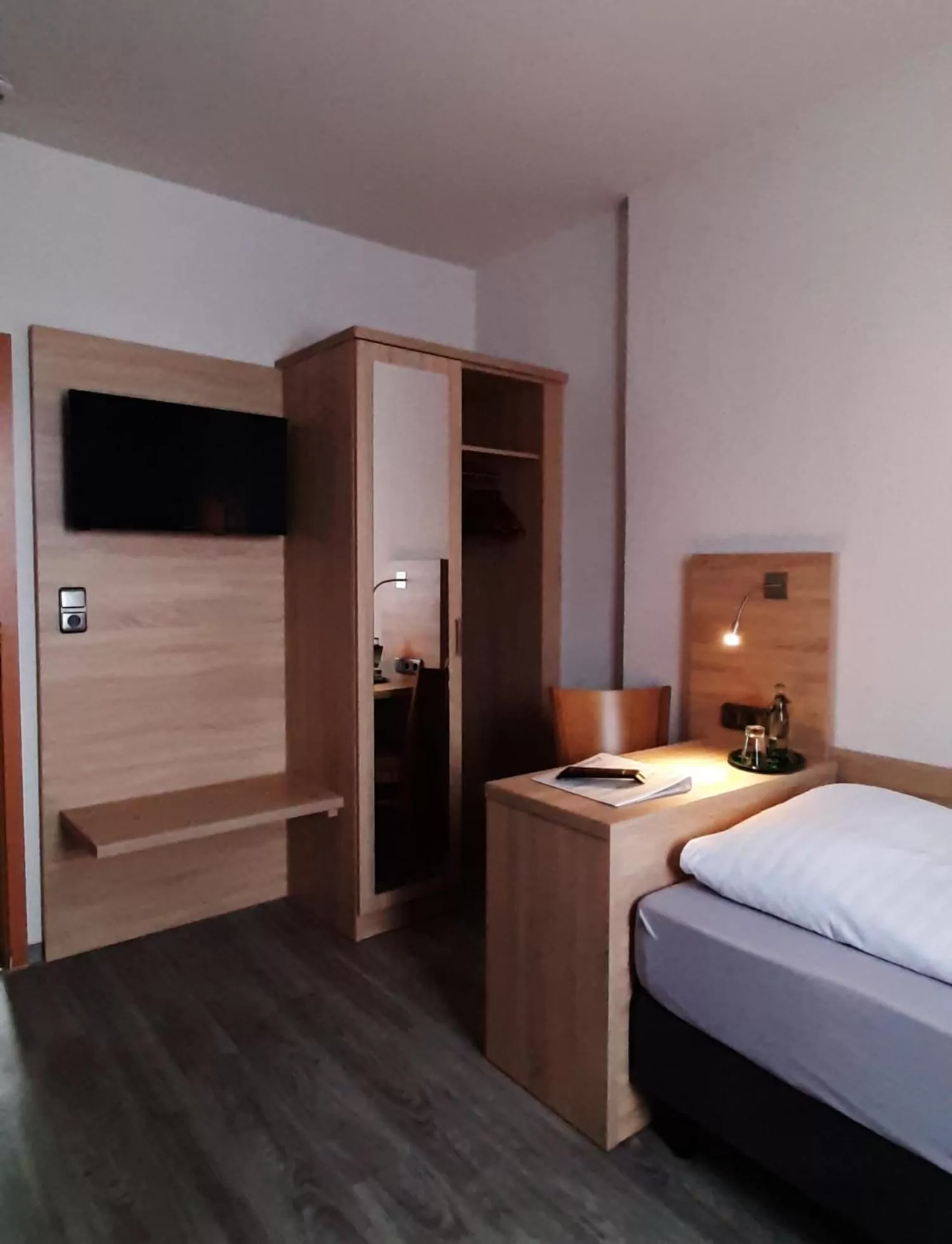 Property building, Bed in Landgasthof Zur scharfen Ecke