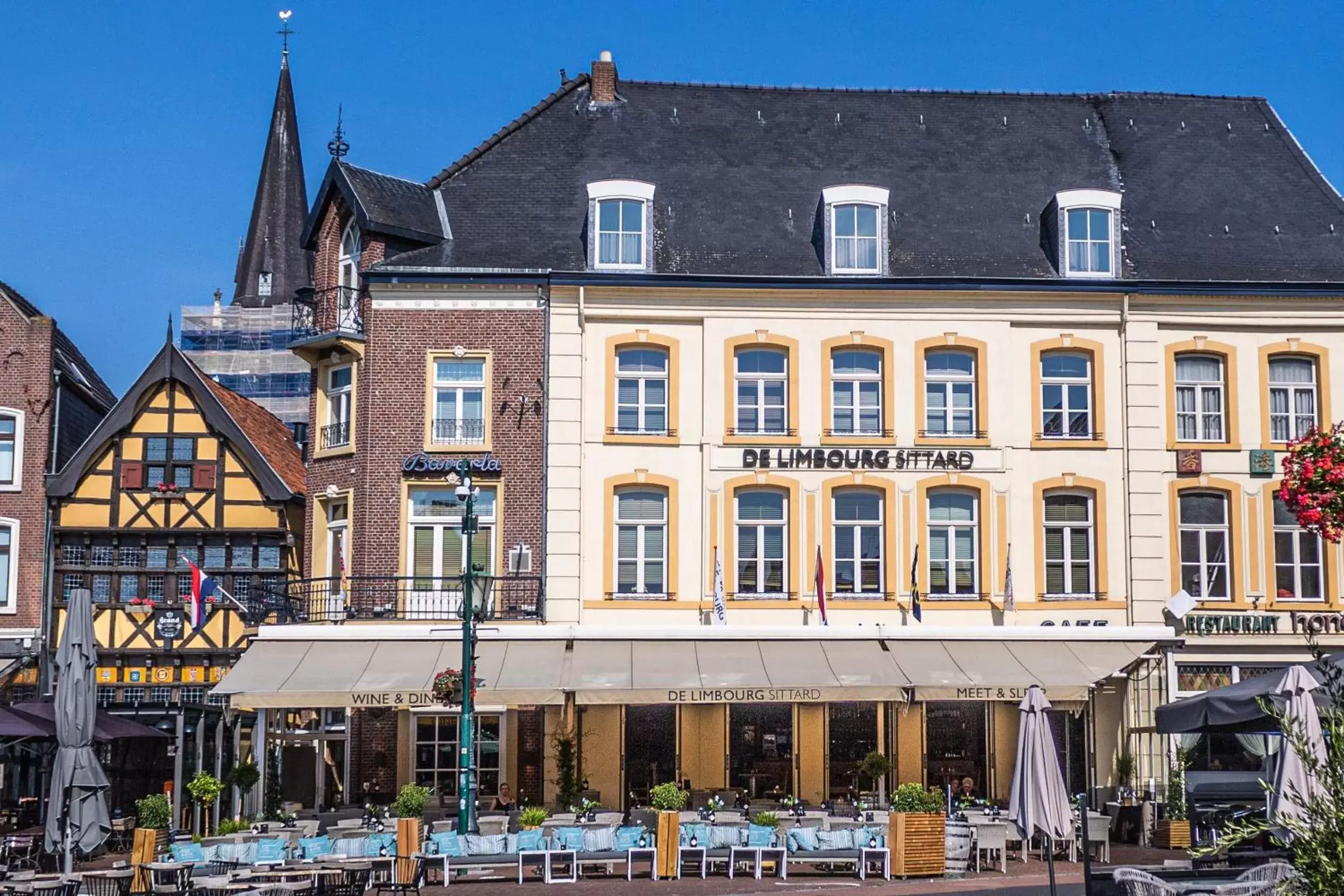 Facade/entrance, Property Building in Hotel De Limbourg