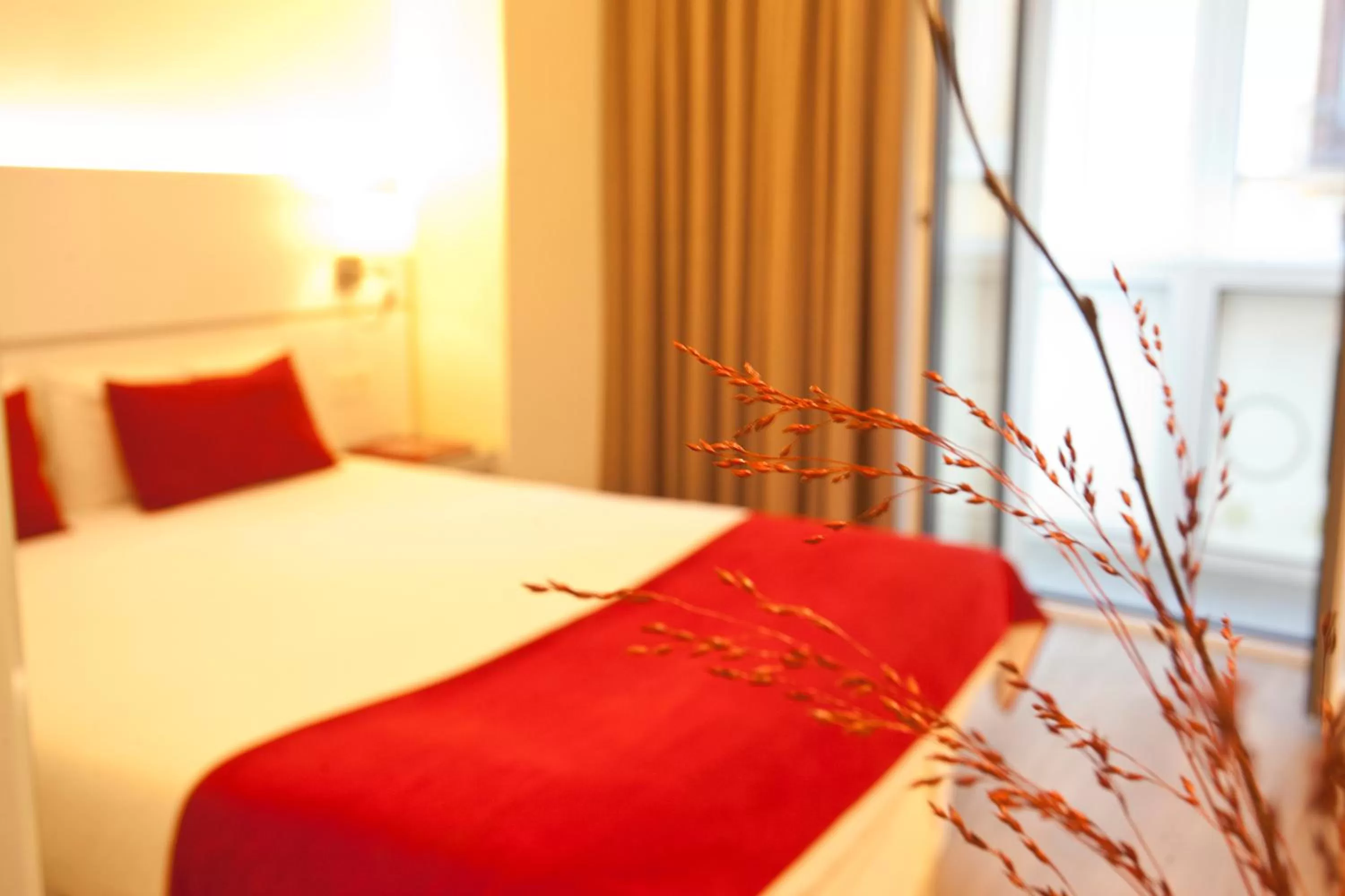 Bed in Hotel Pompaelo Plaza del Ayuntamiento & Spa