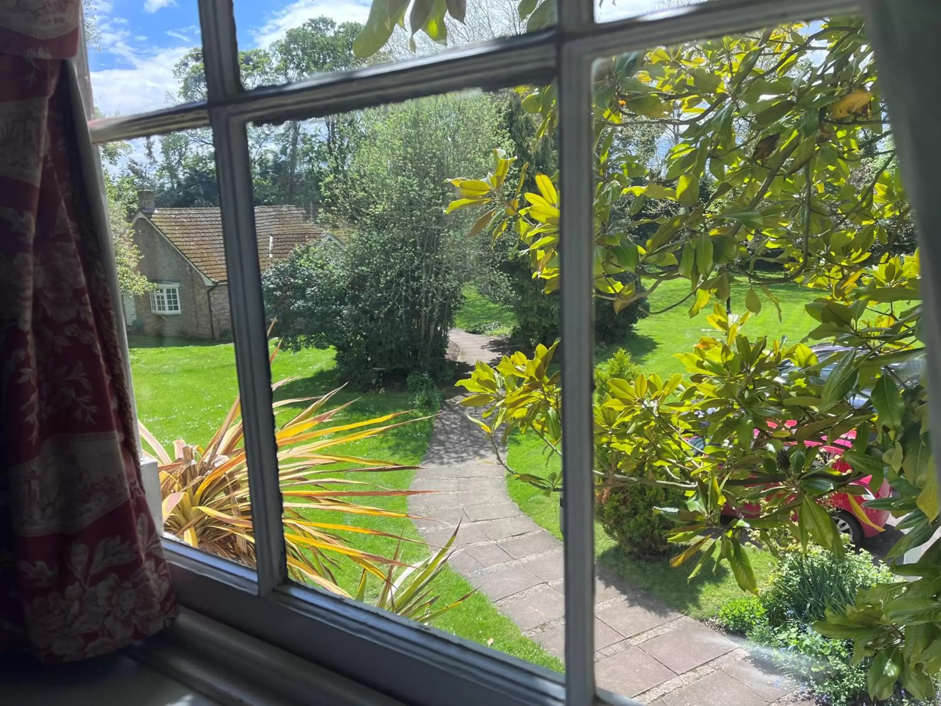 Garden view in Woodland Manor Hotel