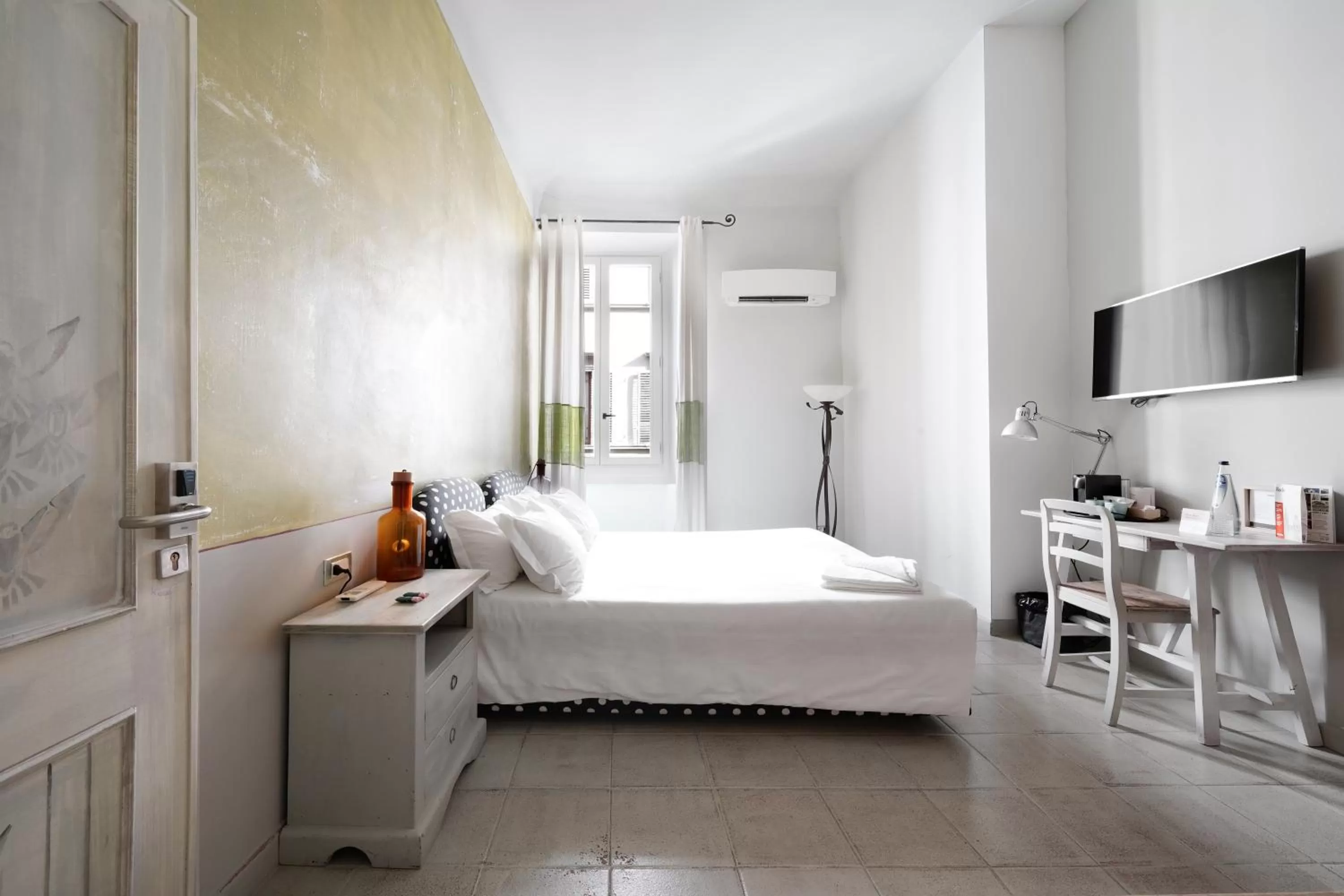 Bed in Numa Florence Rodo