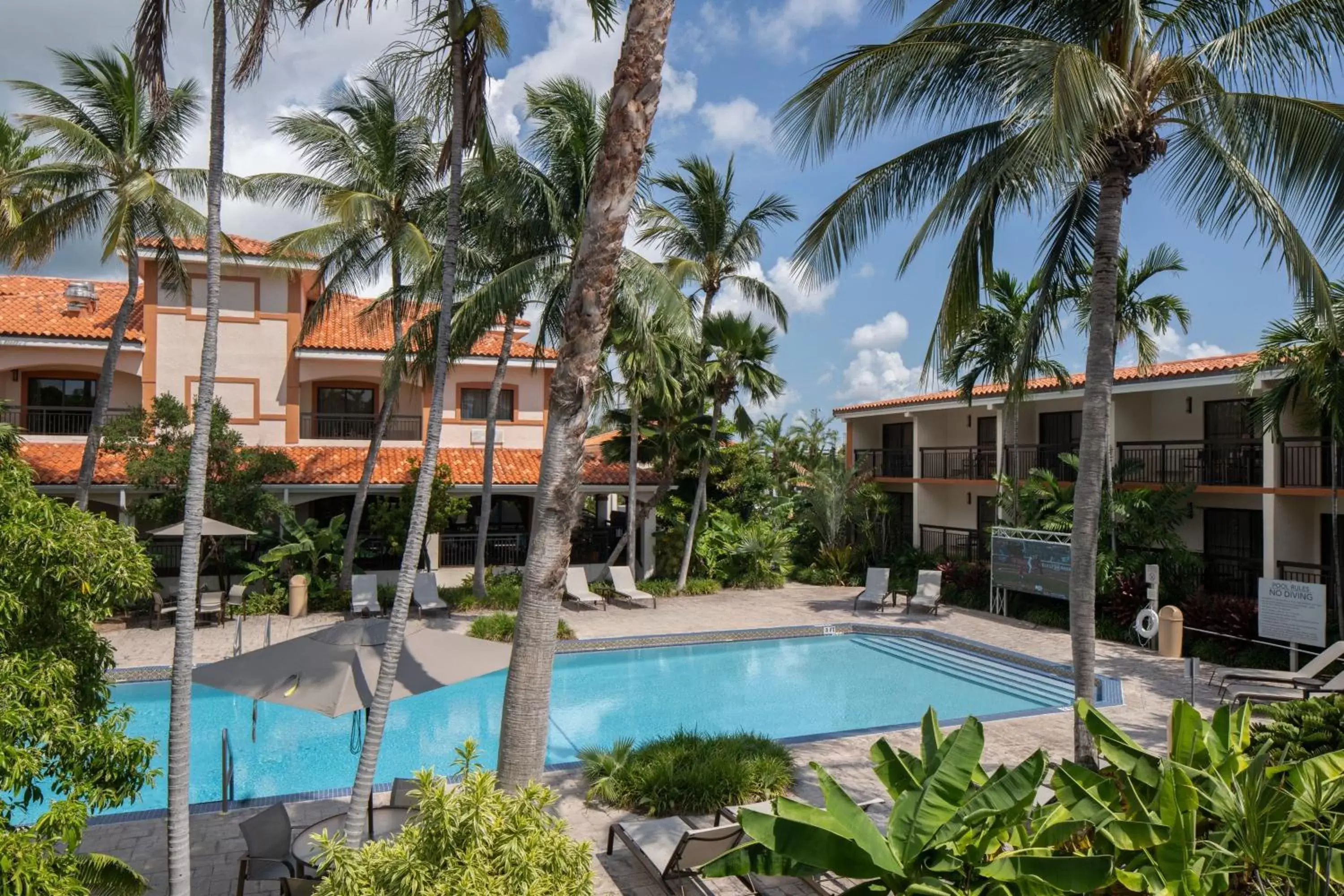 Swimming Pool in Courtyard by Marriott Key West Waterfront