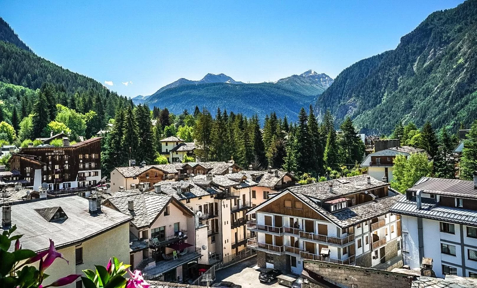 Mountain view in Grand Hotel Royal E Golf