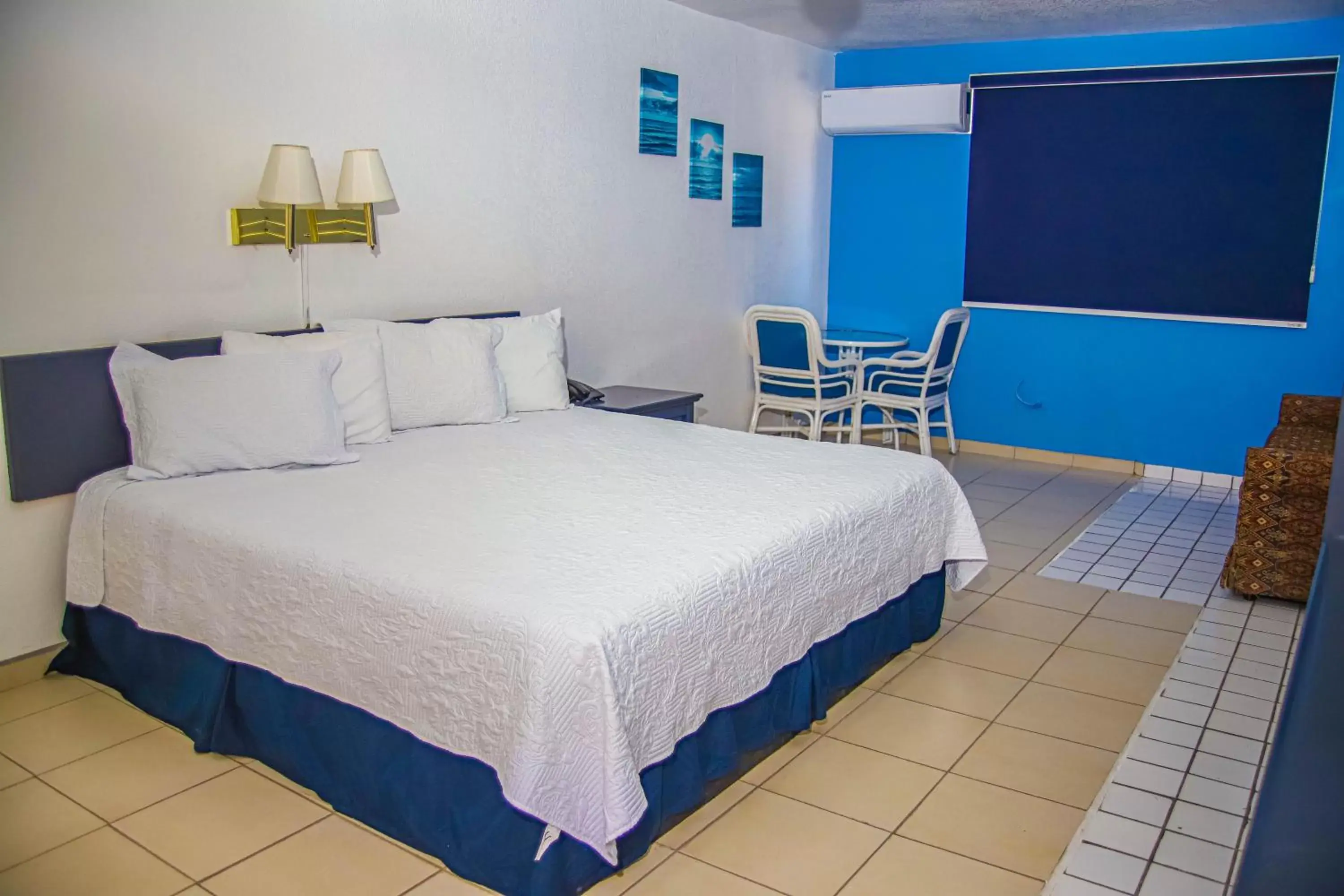 Bedroom, Bed in Playa Inn Rocky Point