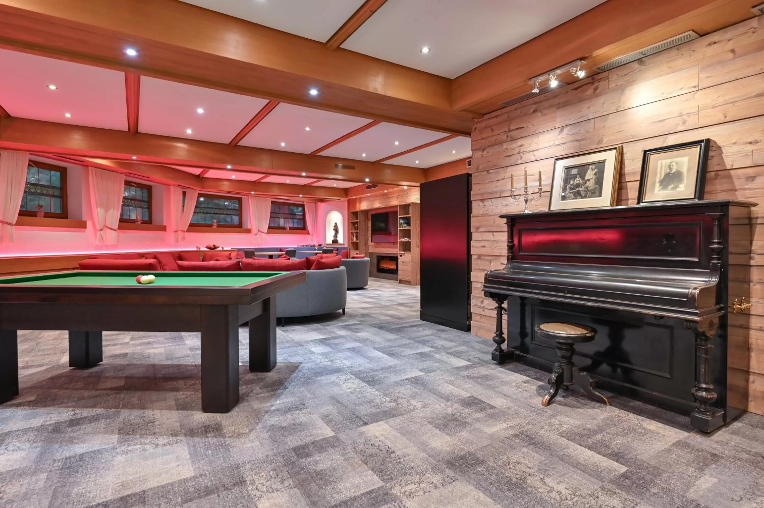 Billiard in Hotel Ruchti - Zeit für mich