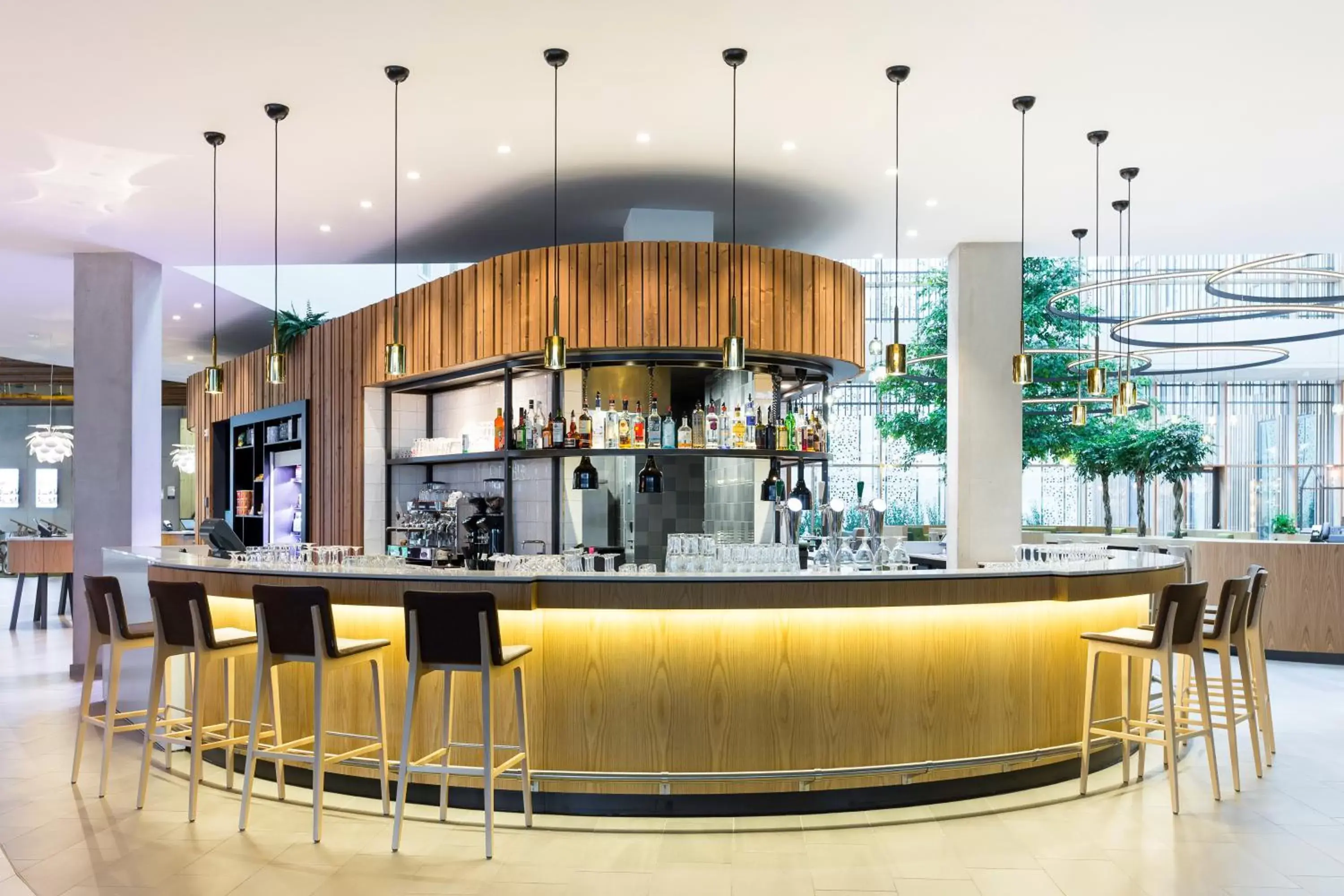 Restaurant/places to eat, Lounge/Bar in Novotel Amsterdam Schiphol Airport