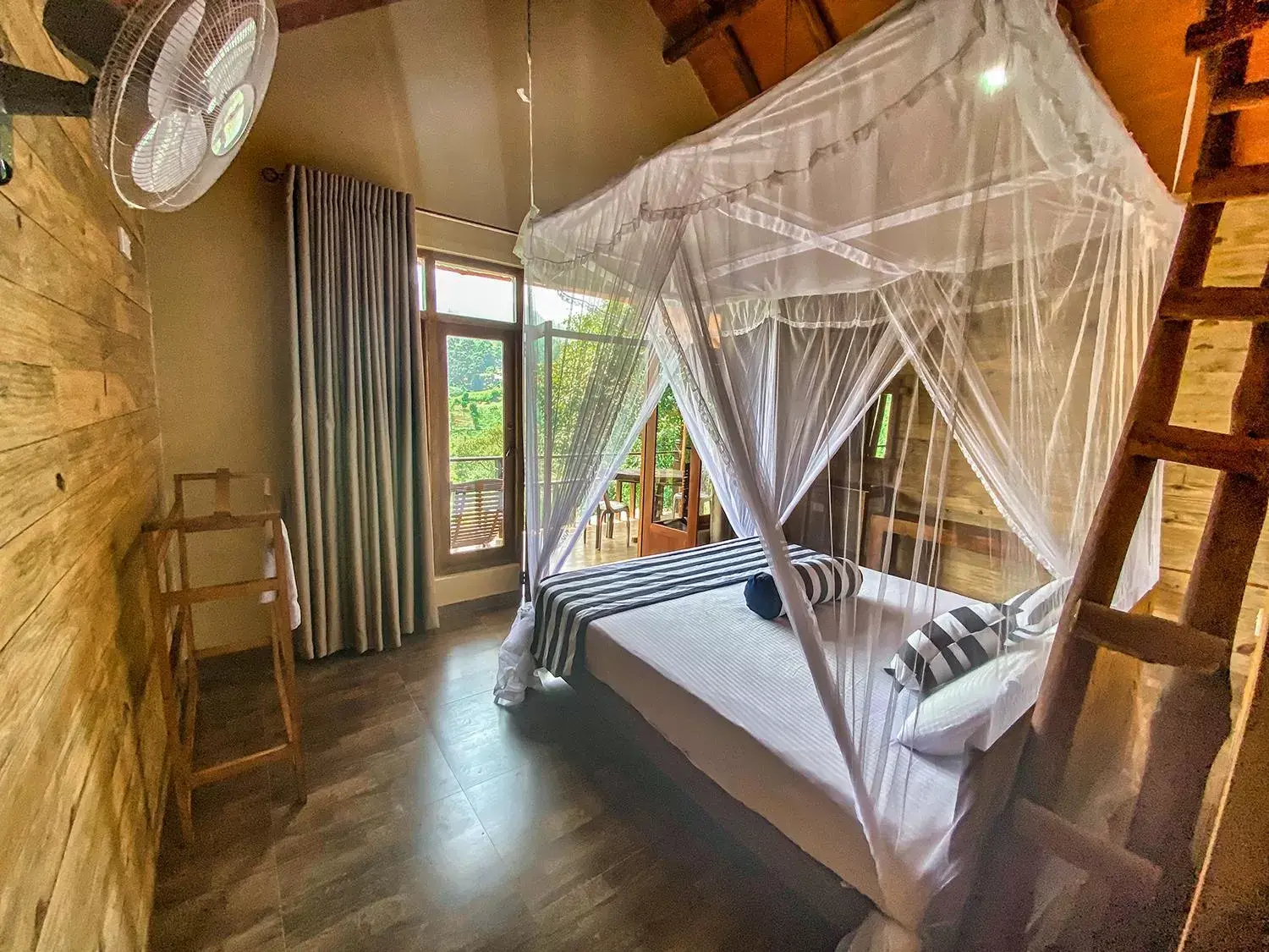 Deluxe Double Room with Balcony in Ella 100 View Cottage Deluxe Double Room with Balcony in Ella 100 View Cottage