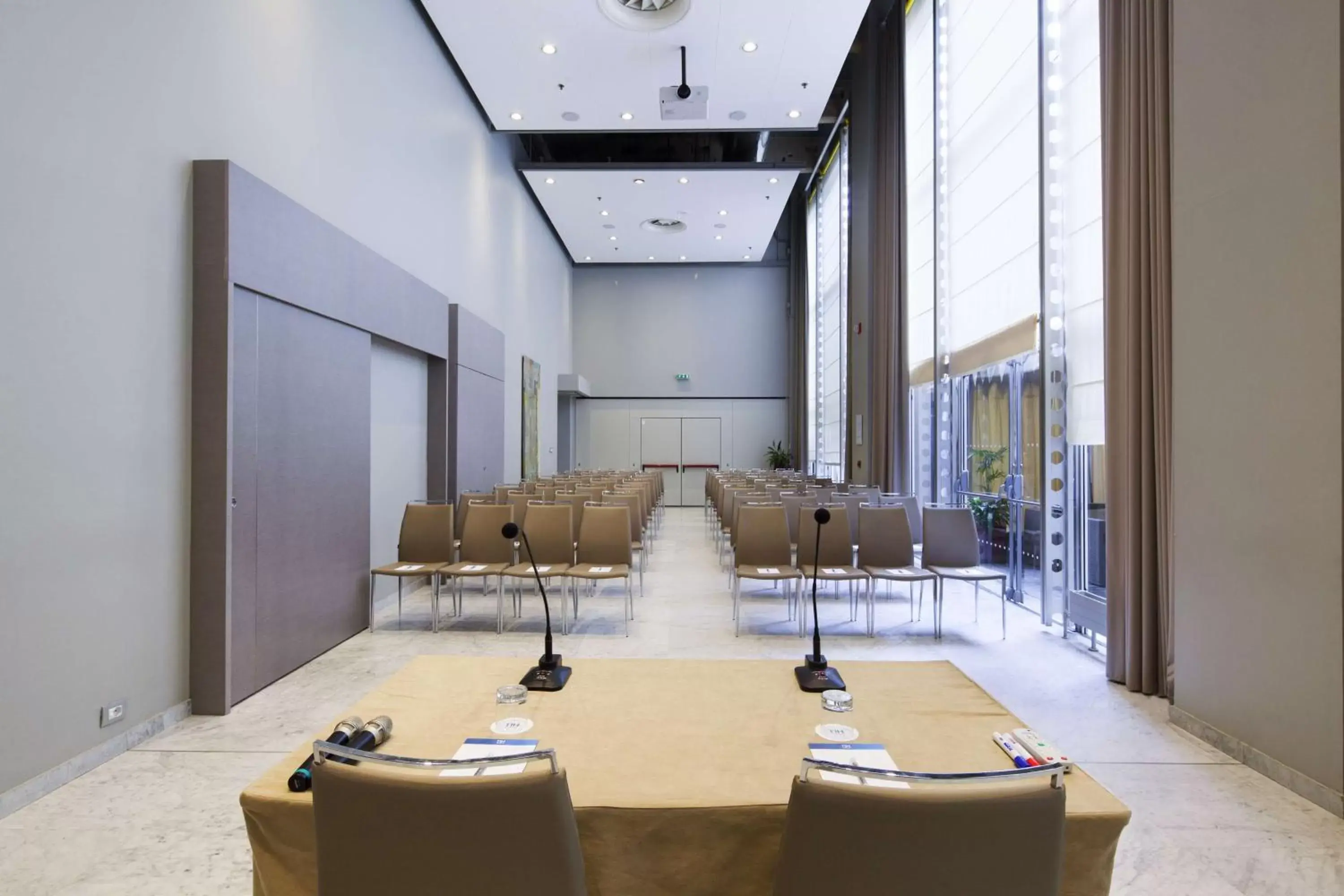 Meeting/conference room in NH Torino Lingotto Congress