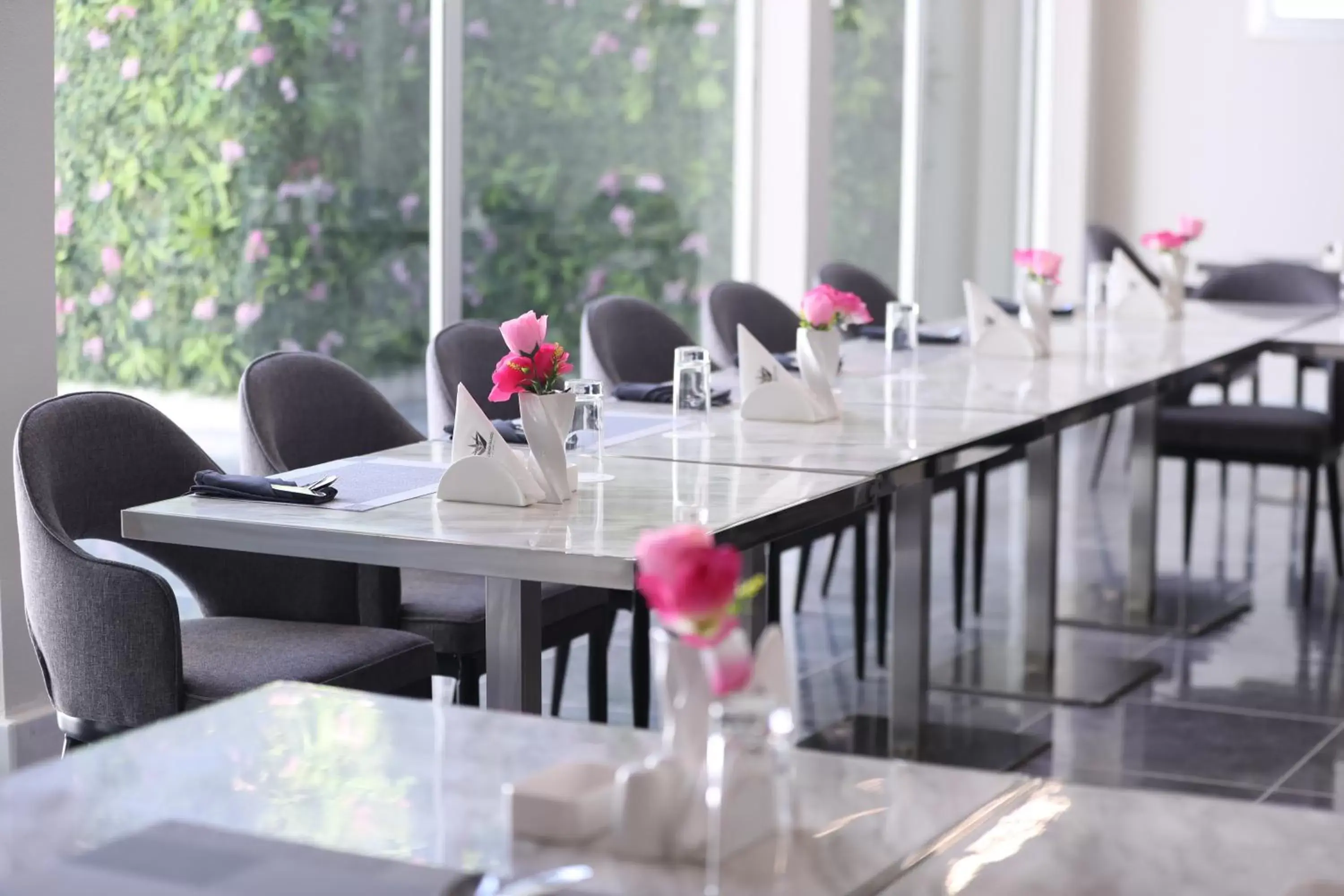 Restaurant/Places to Eat in Seven Palaces Restaurant/Places to Eat in Seven Palaces