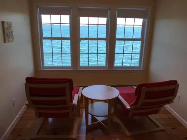 Seating area, Dining Area in The Inn on the Wharf