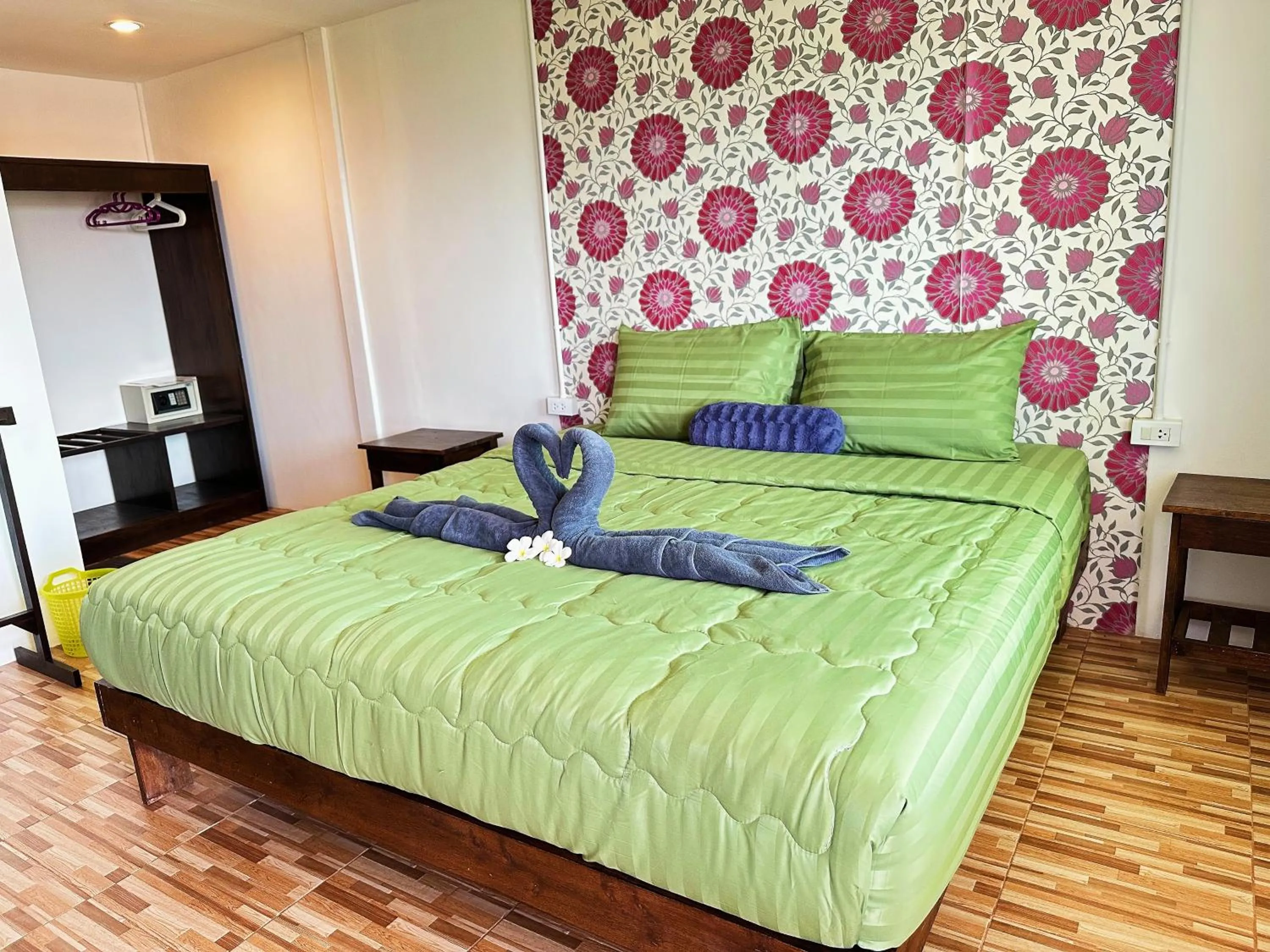 Bed in Cottage Hill at Lanta