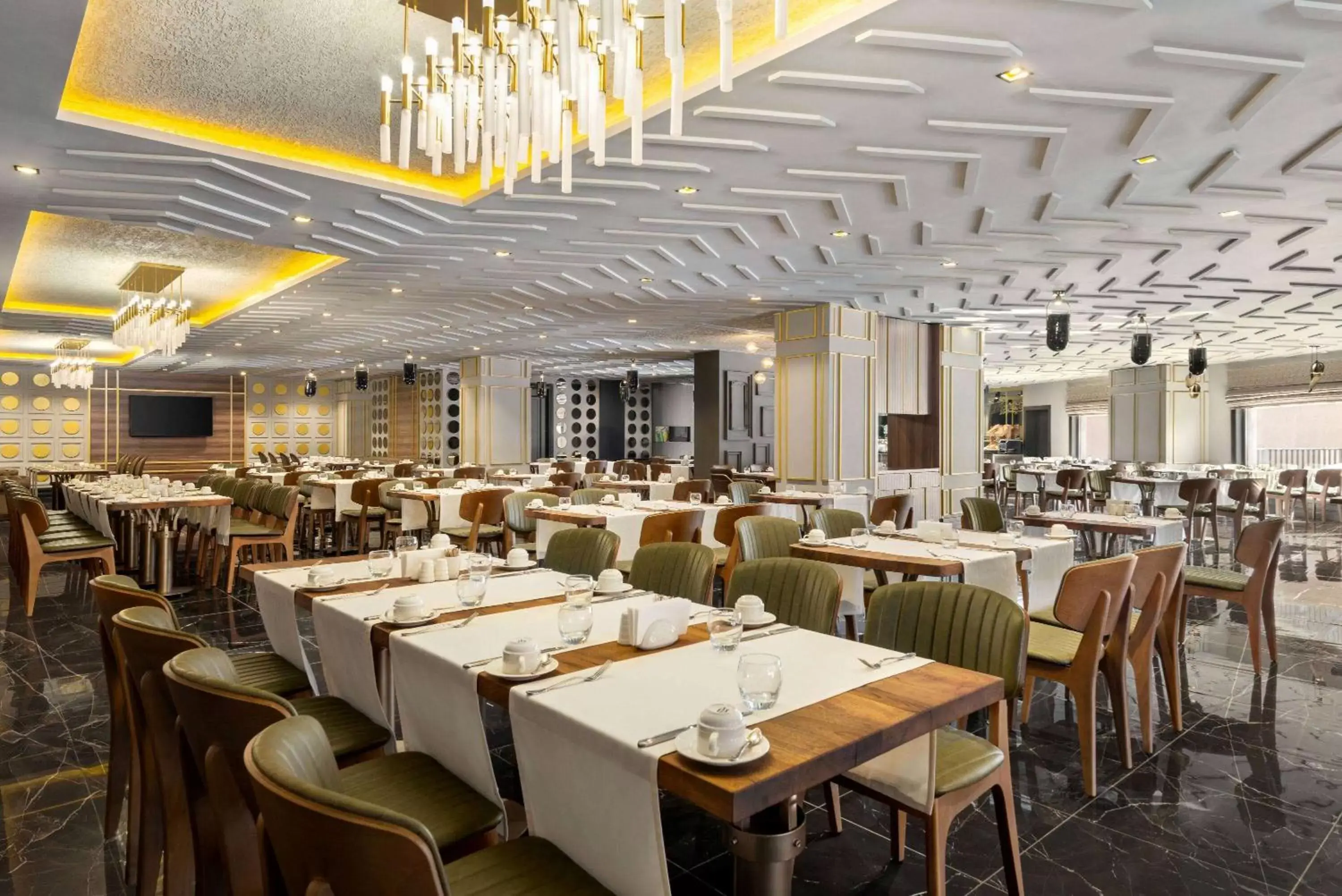 Restaurant/places to eat in Ramada by Wyndham Erzurum Restaurant/places to eat in Ramada by Wyndham Erzurum
